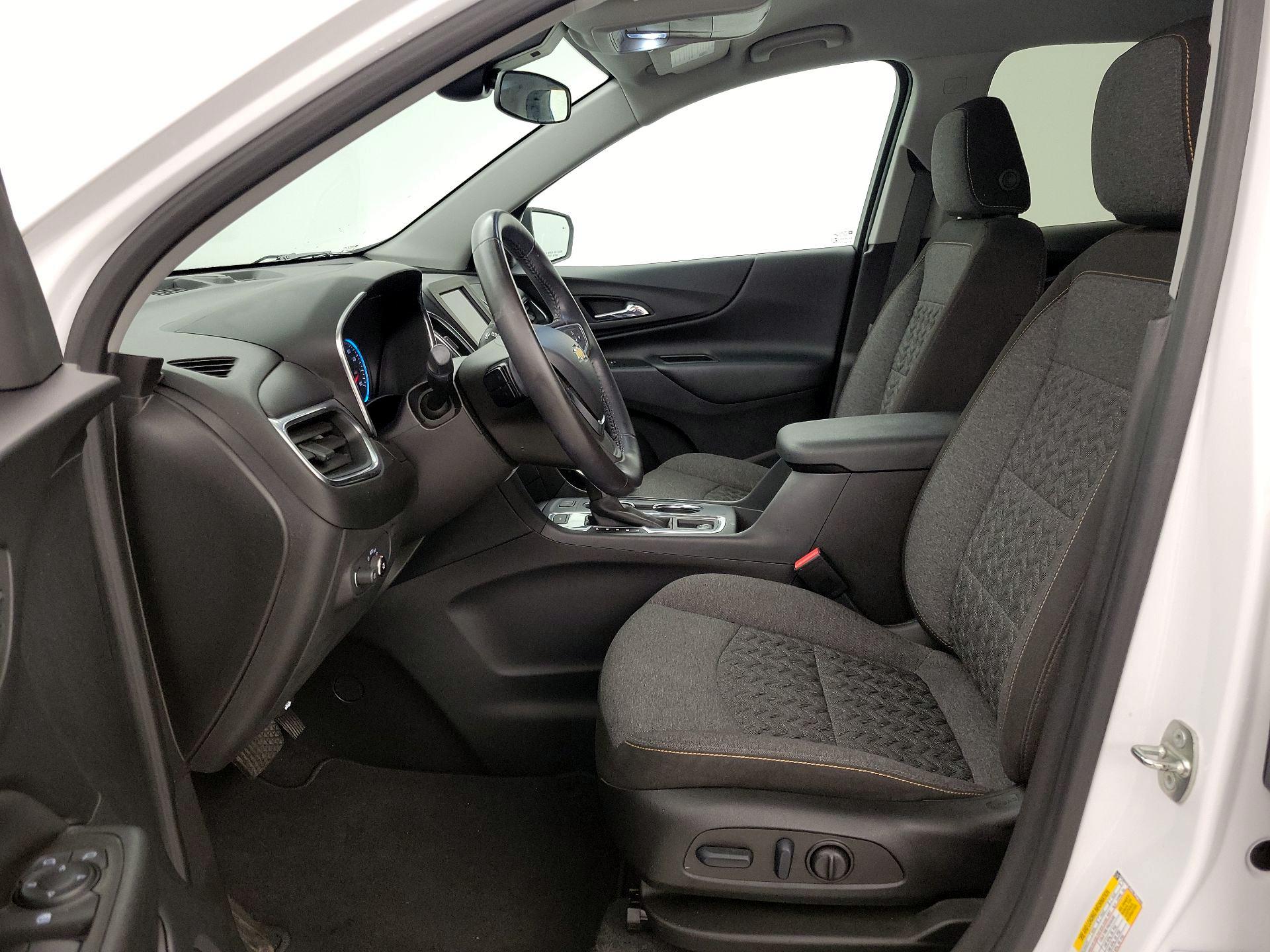 Thumbnail: 2022 Chevrolet Equinox - 11