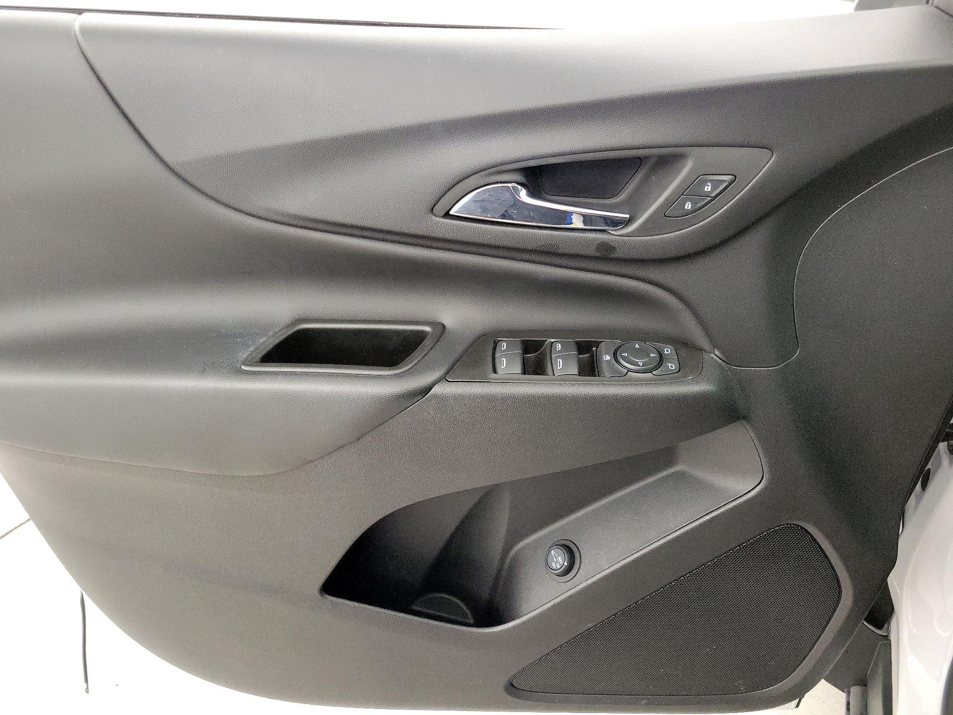 Thumbnail: 2022 Chevrolet Equinox - 12