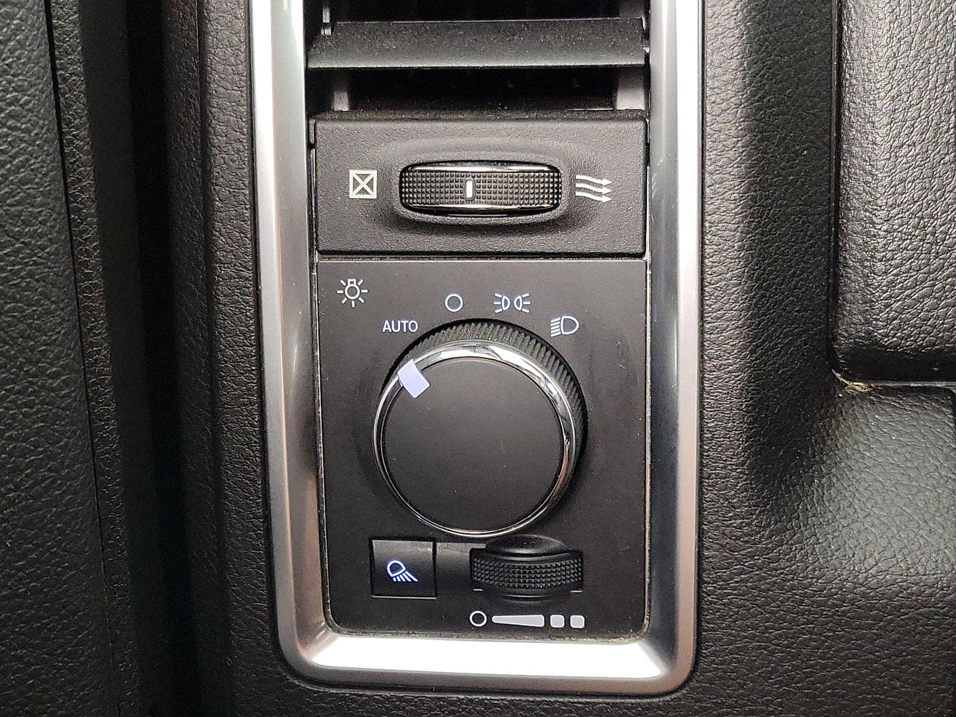 Thumbnail: 2022 RAM 1500 Classic - 13