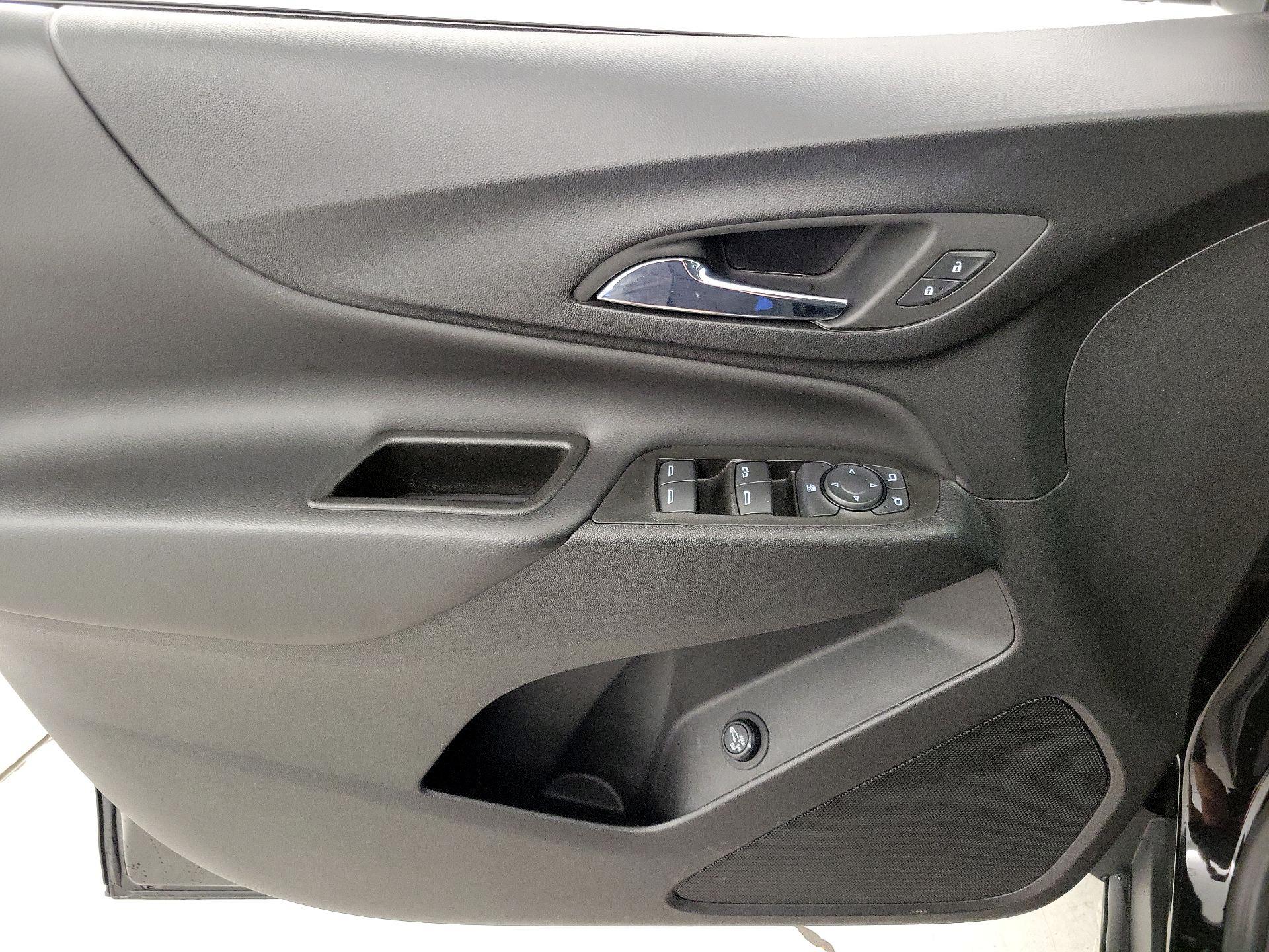 Thumbnail: 2022 Chevrolet Equinox - 12