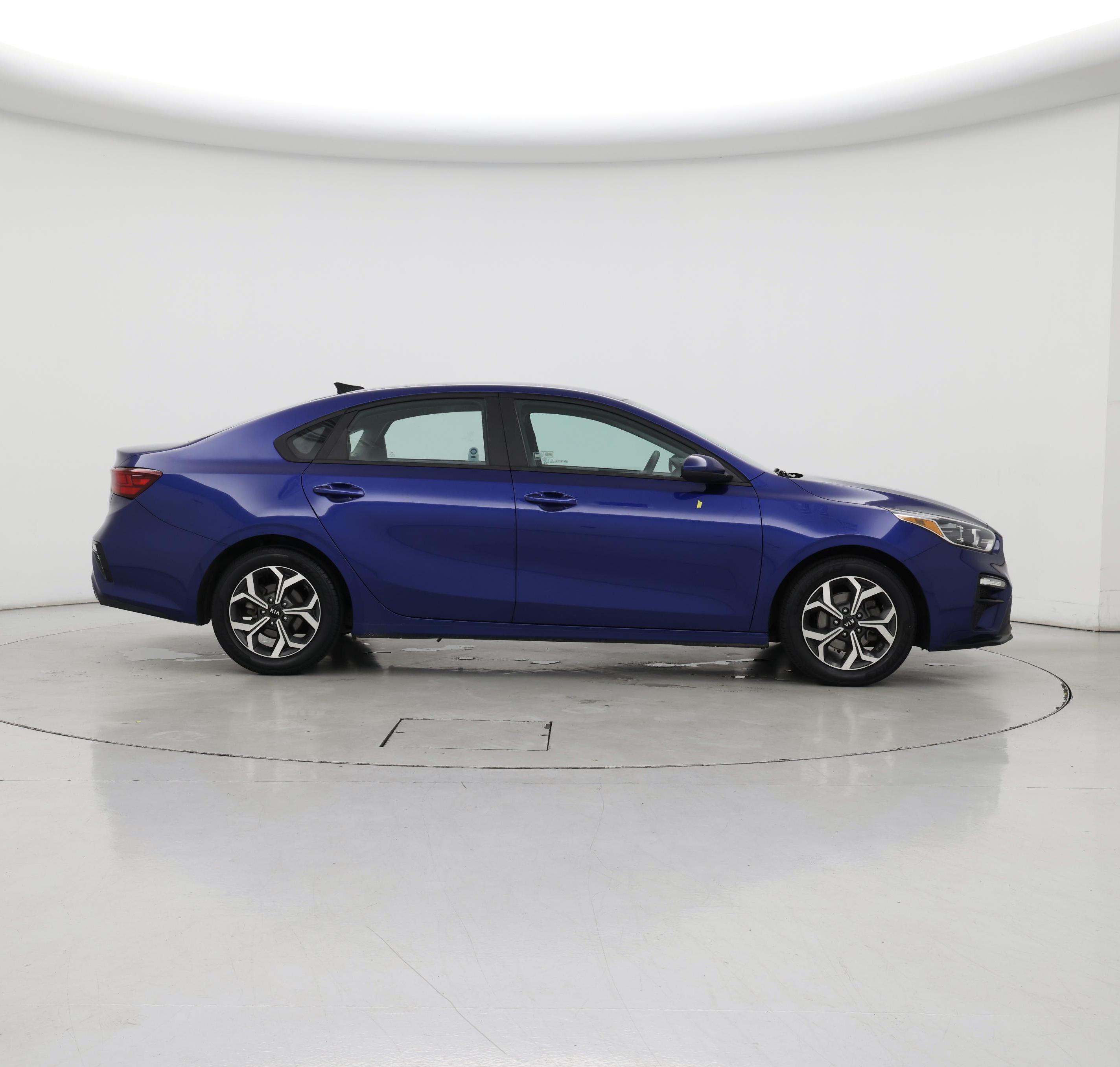 Thumbnail: 2021 Kia Forte - 7