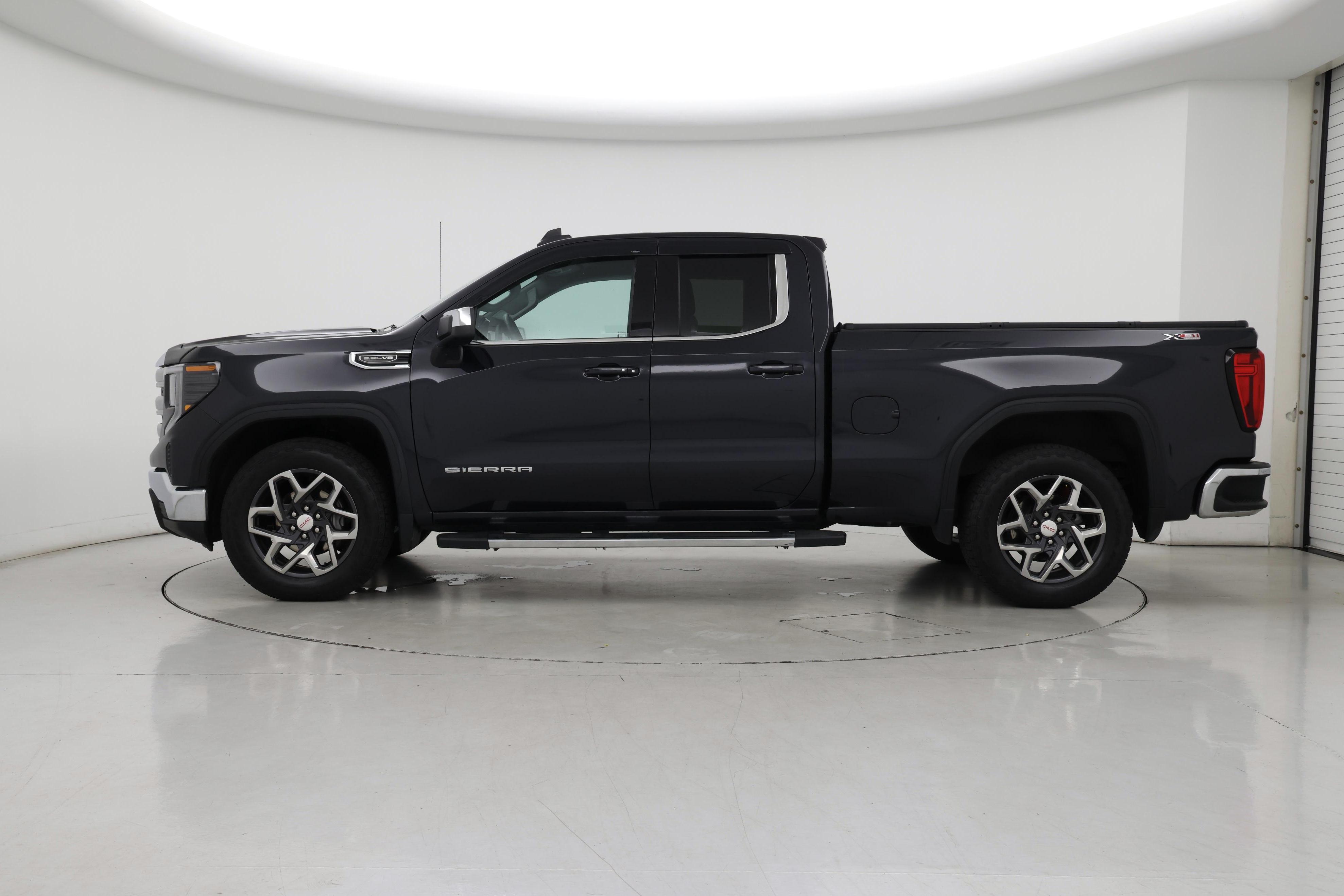 Thumbnail: 2023 GMC Sierra 1500 - 3