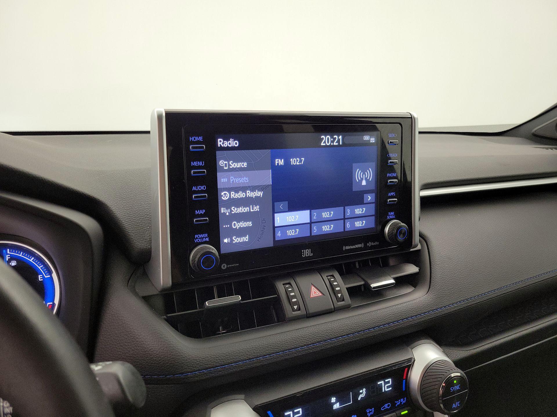 Thumbnail: 2021 Toyota RAV4 - 16