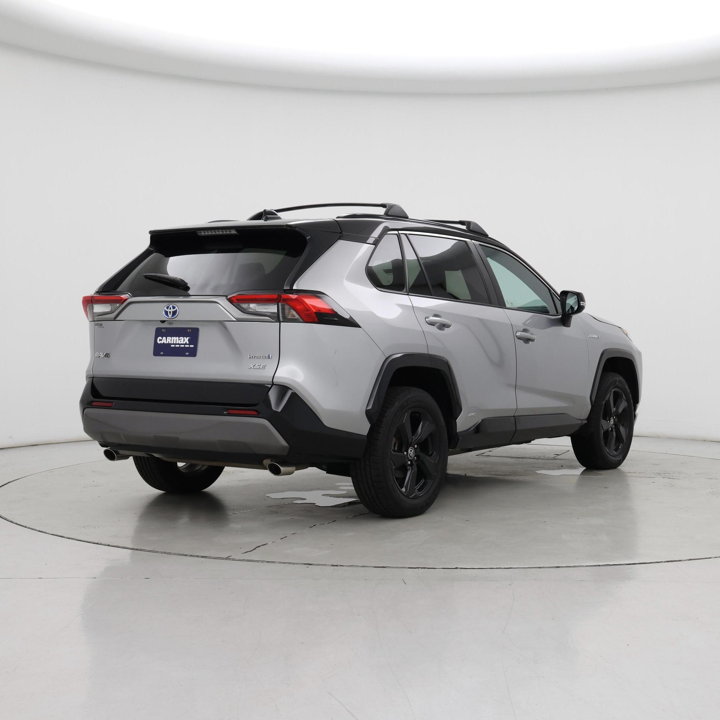 Thumbnail: 2021 Toyota RAV4 - 8