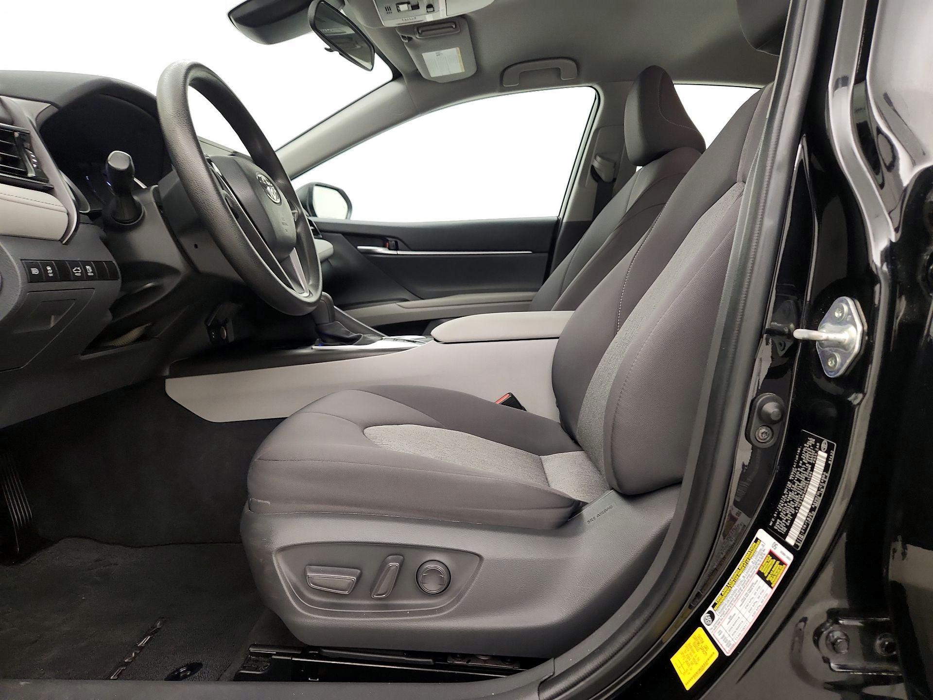 Thumbnail: 2021 Toyota Camry - 11