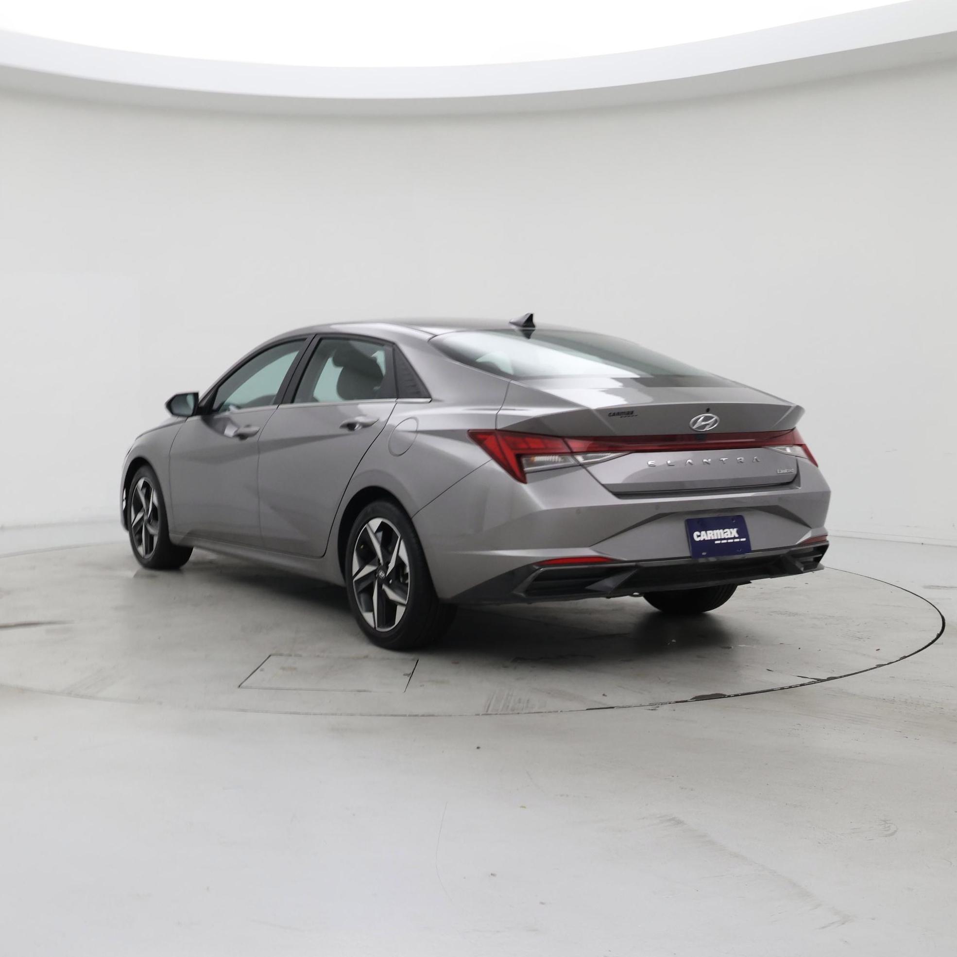 Thumbnail: 2023 Hyundai Elantra - 2