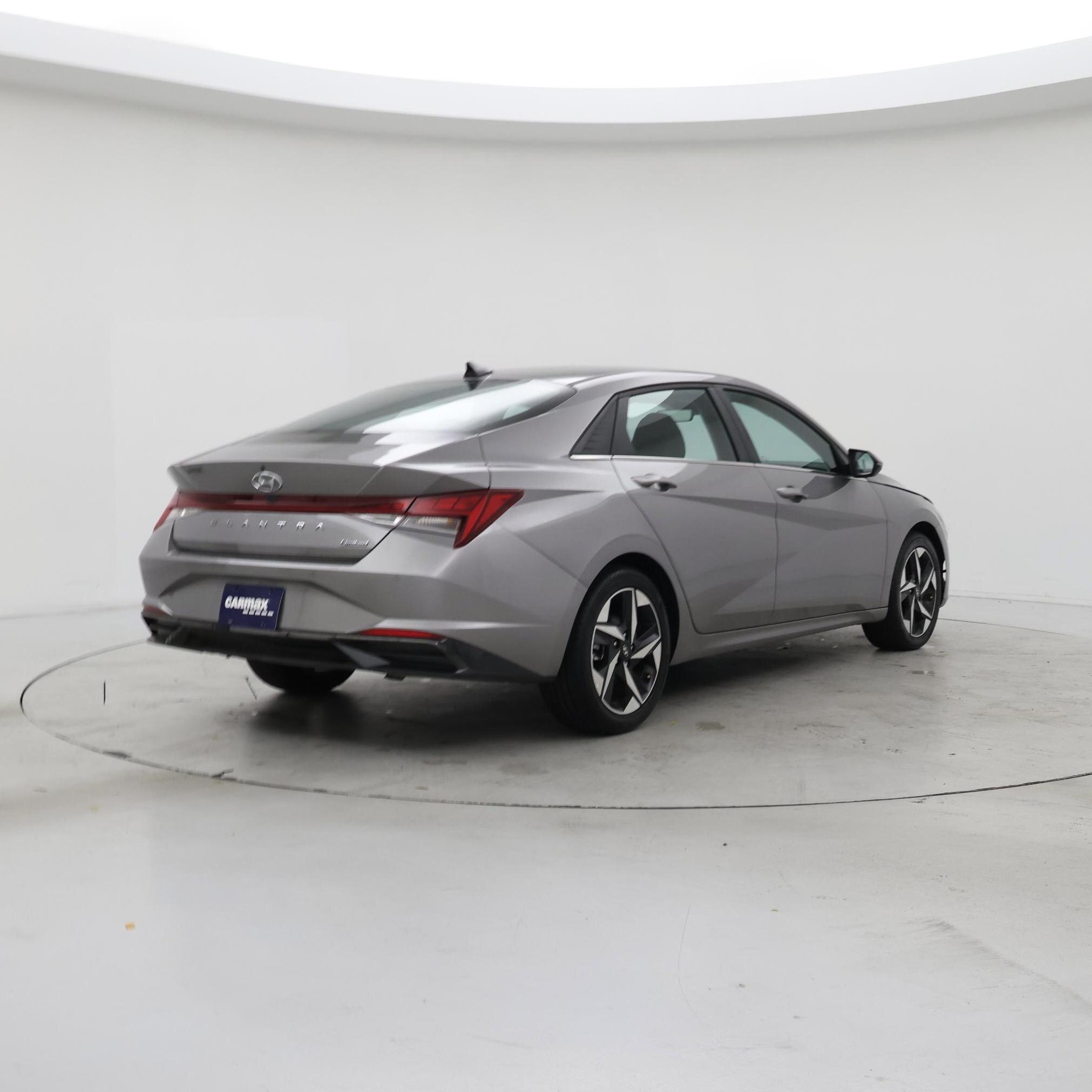 Thumbnail: 2023 Hyundai Elantra - 8
