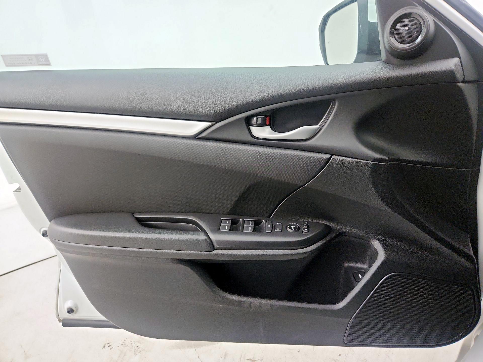 Thumbnail: 2020 Honda Civic - 10