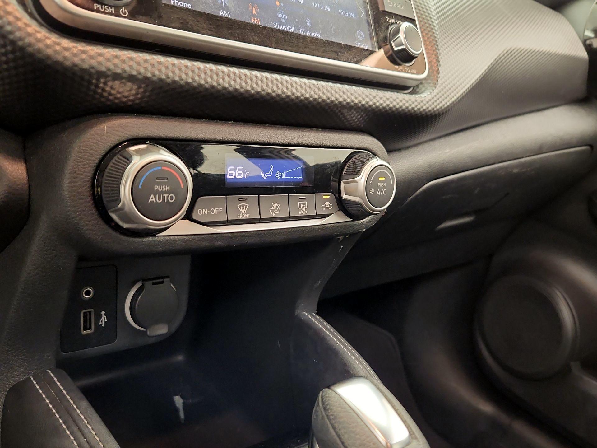 Thumbnail: 2020 Nissan Kicks - 15