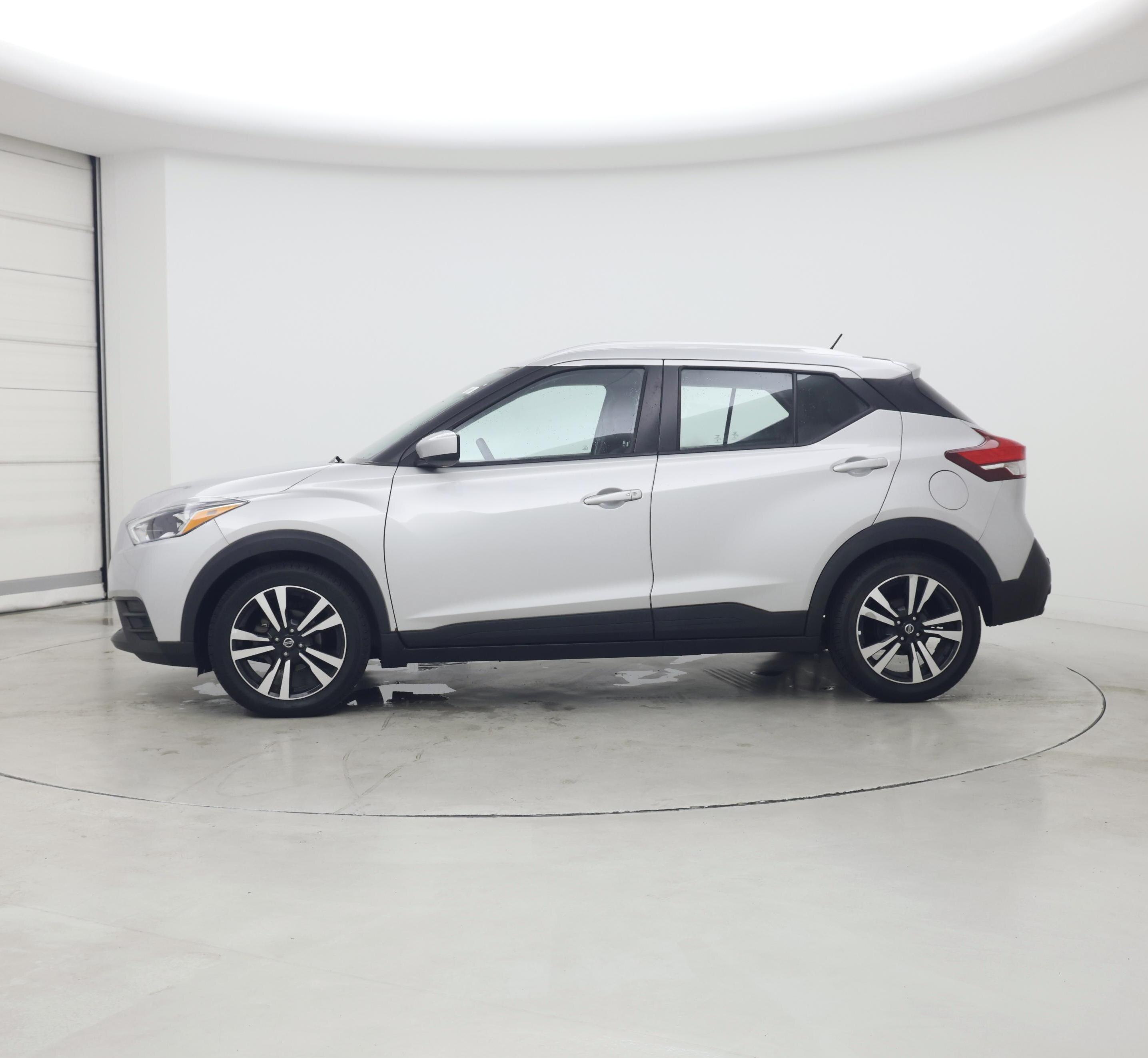 Thumbnail: 2020 Nissan Kicks - 3