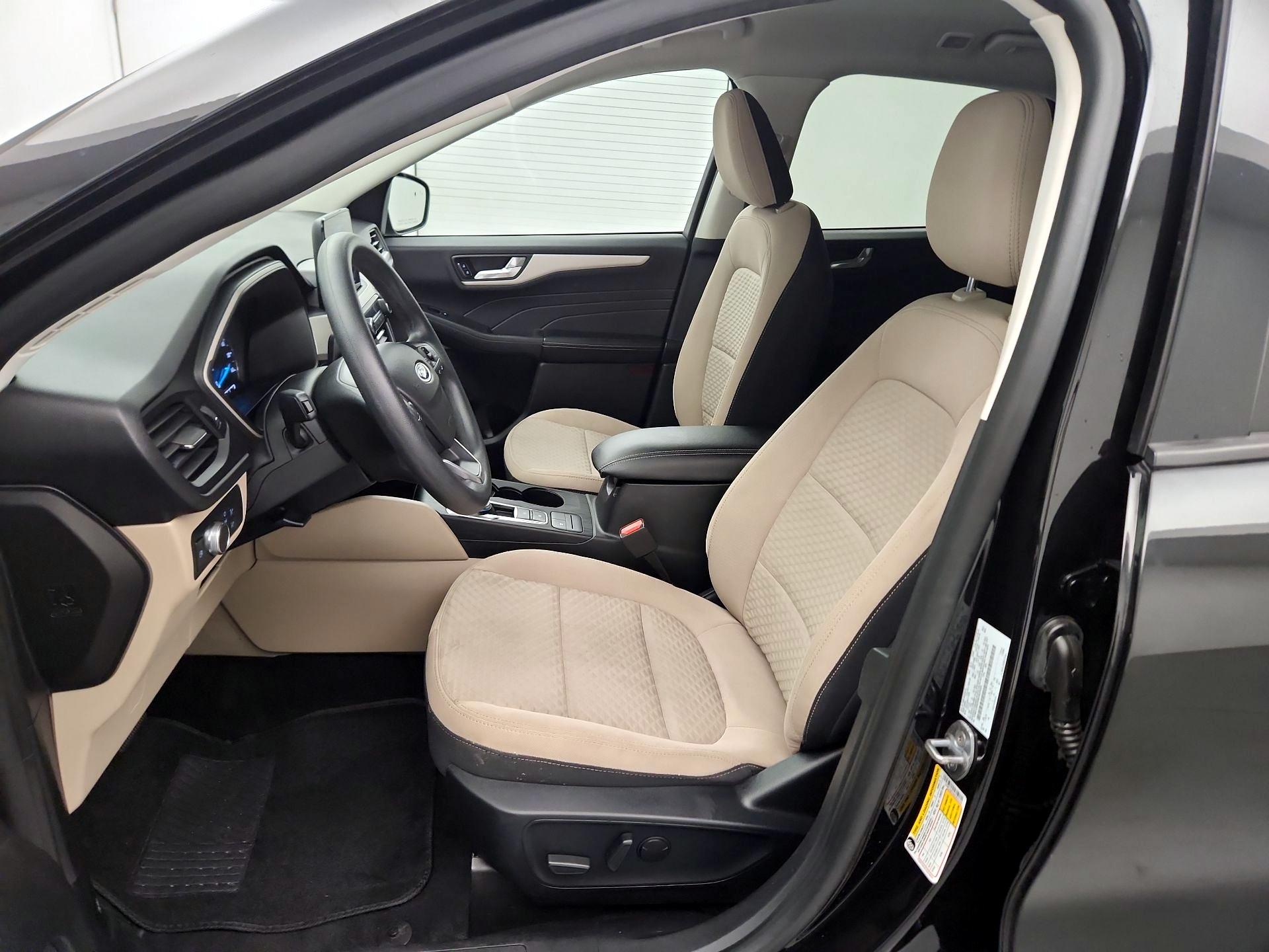 Thumbnail: 2021 Ford Escape - 11