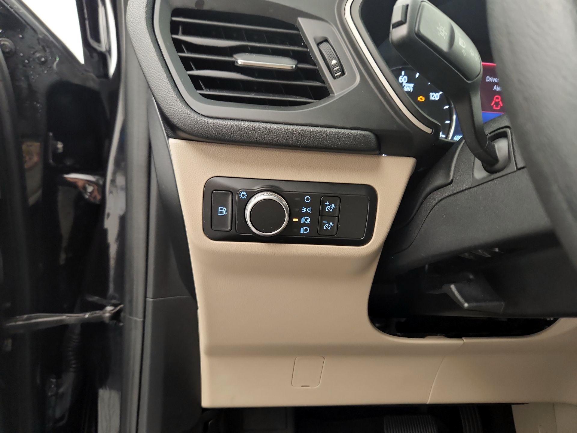 Thumbnail: 2021 Ford Escape - 13