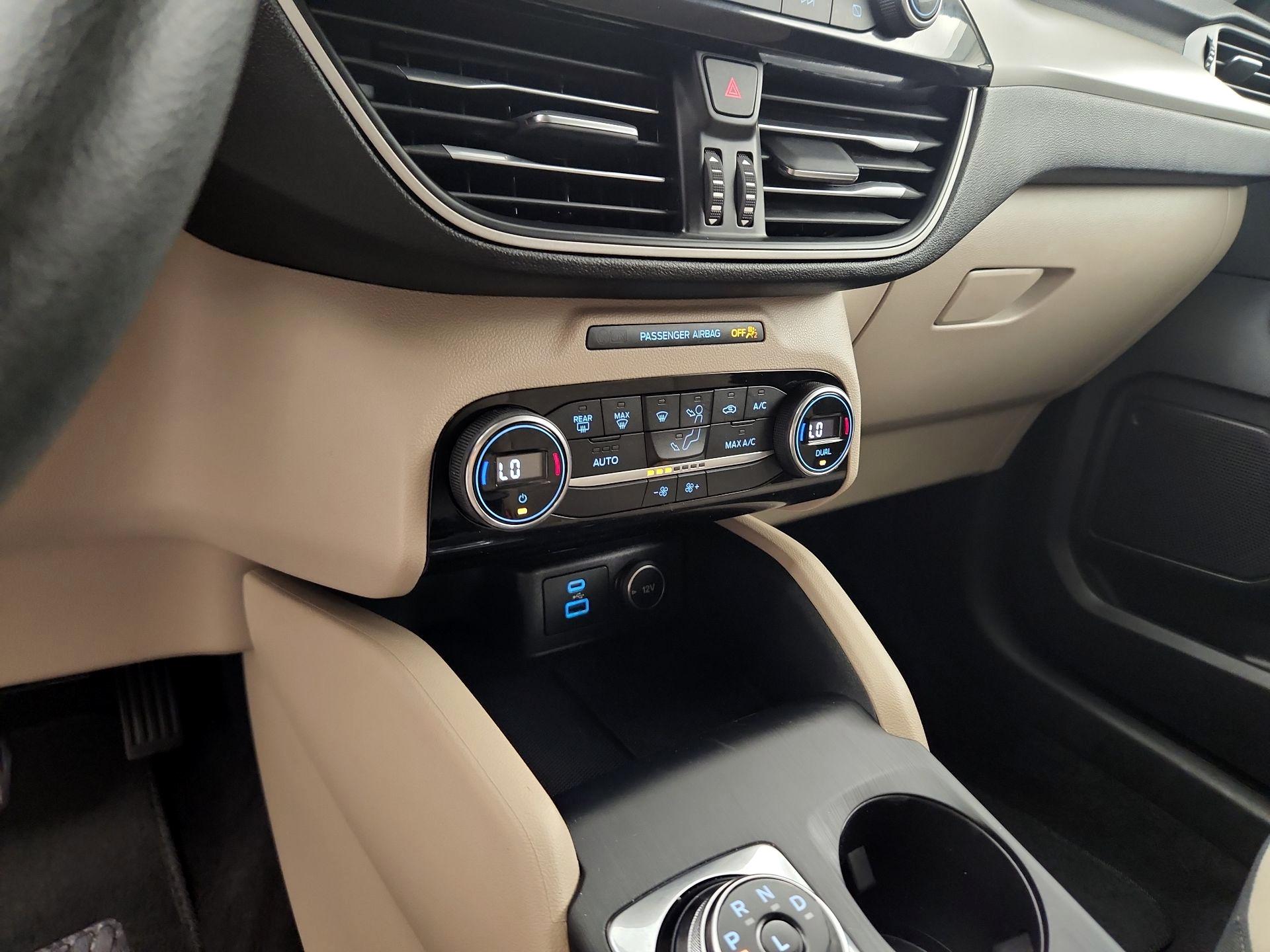 Thumbnail: 2021 Ford Escape - 15