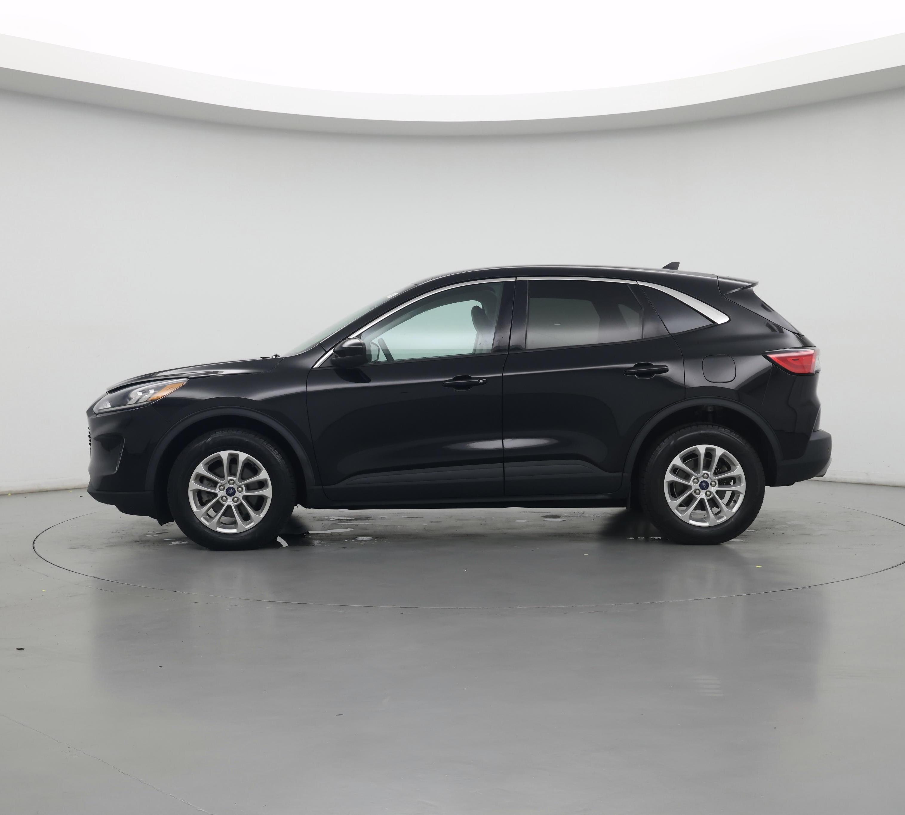 Thumbnail: 2021 Ford Escape - 3