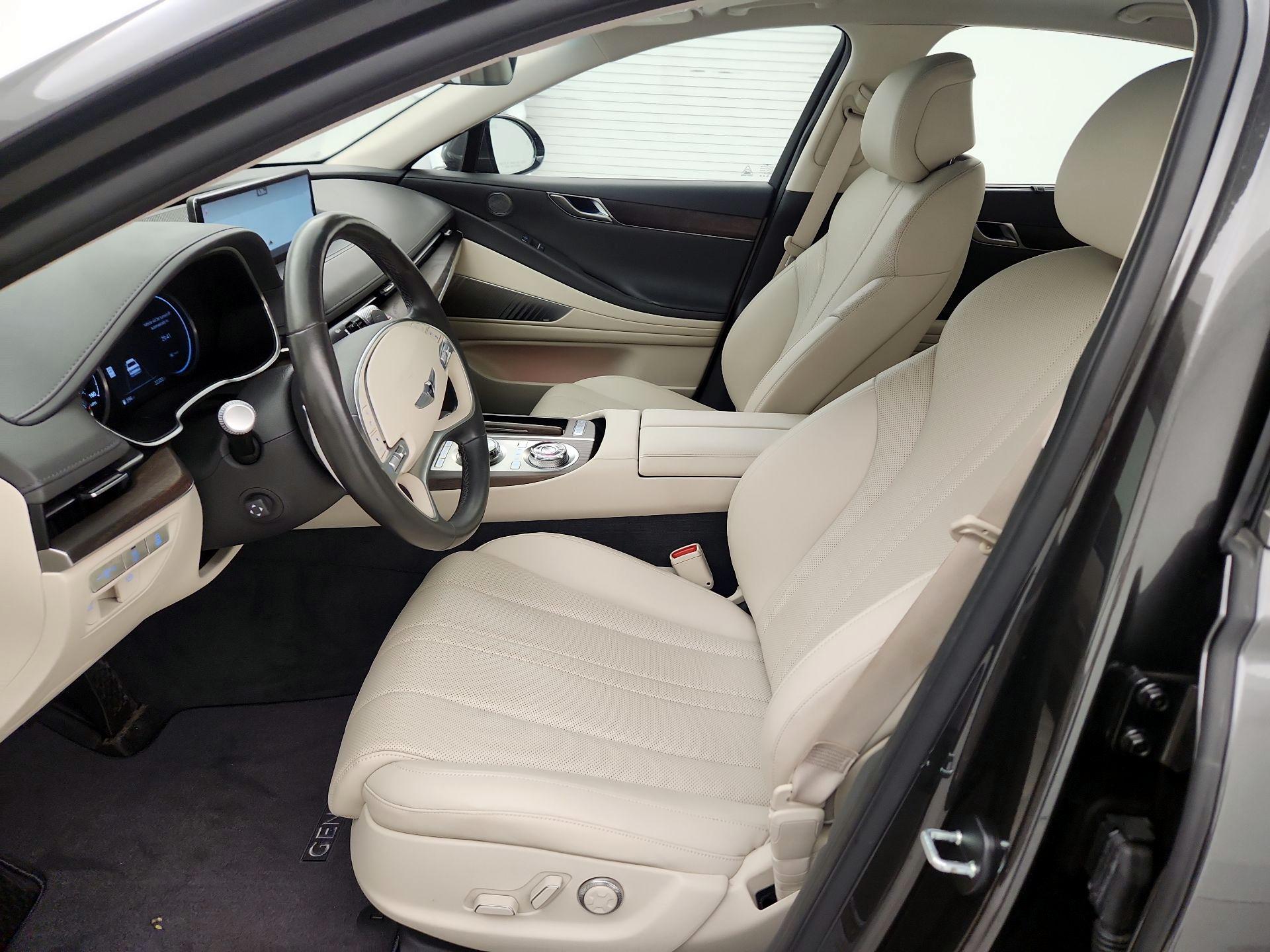 Thumbnail: 2023 Genesis G80 - 11