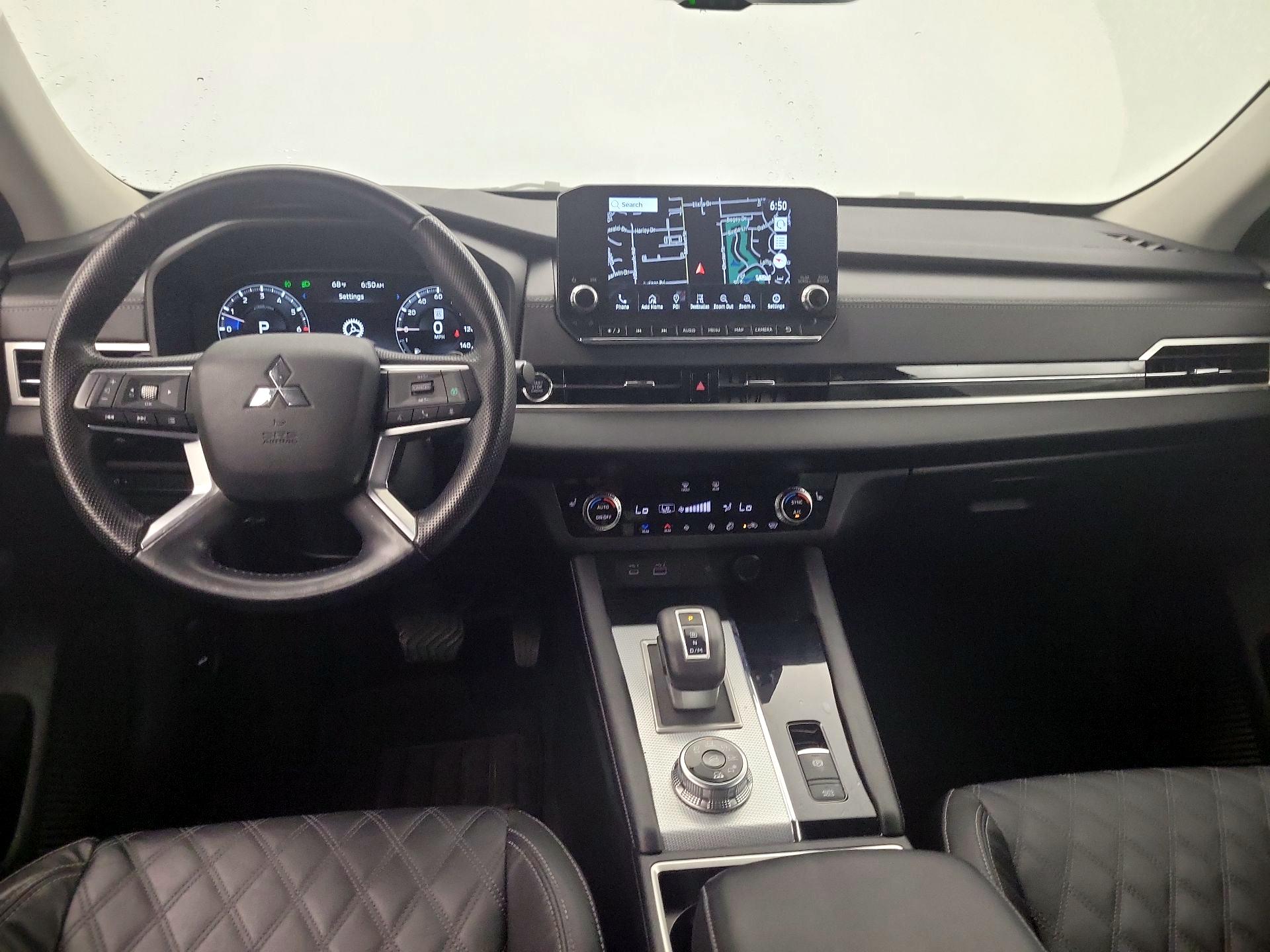 Thumbnail: 2022 Mitsubishi Outlander - 9