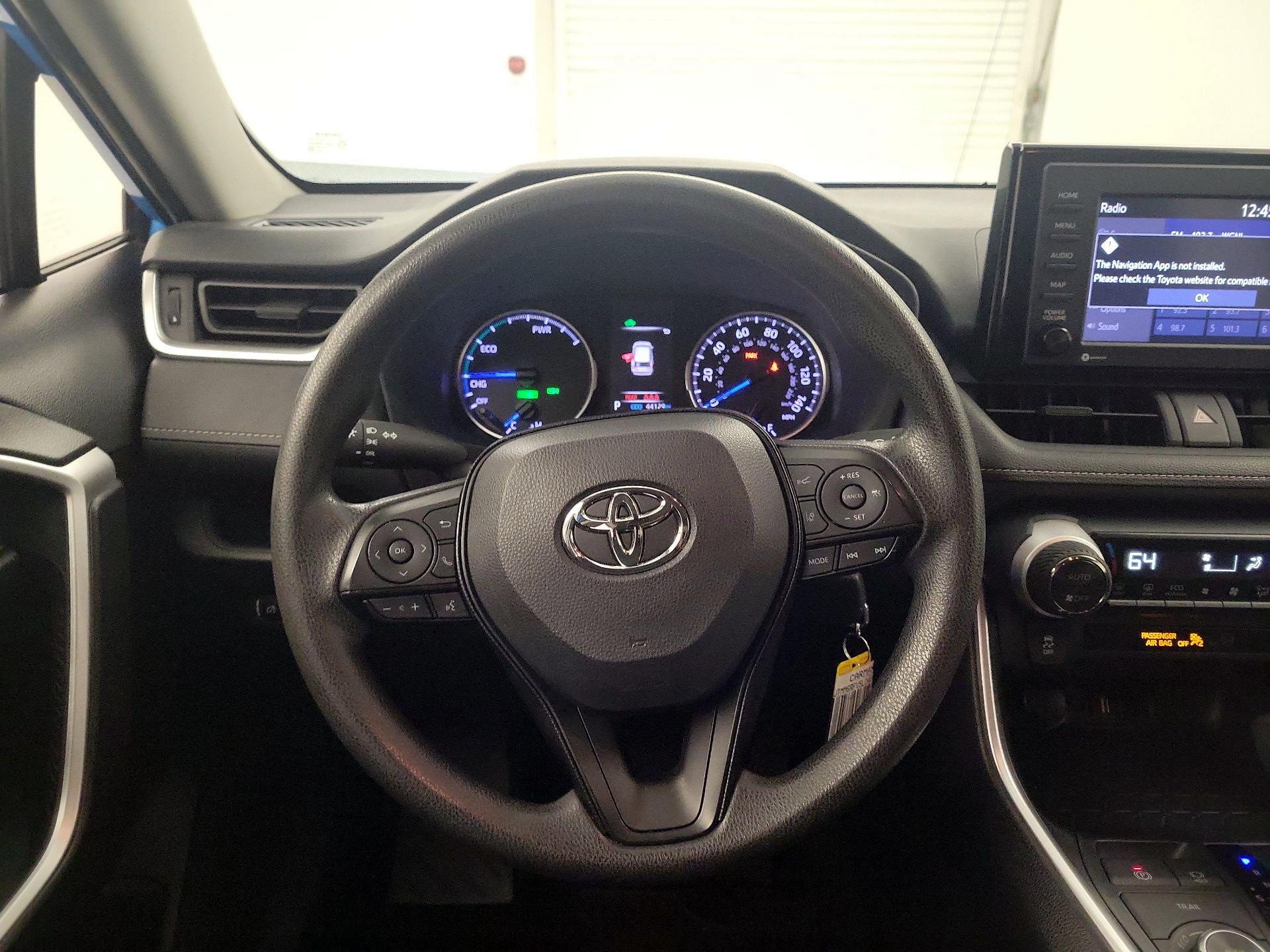 Thumbnail: 2020 Toyota RAV4 - 10