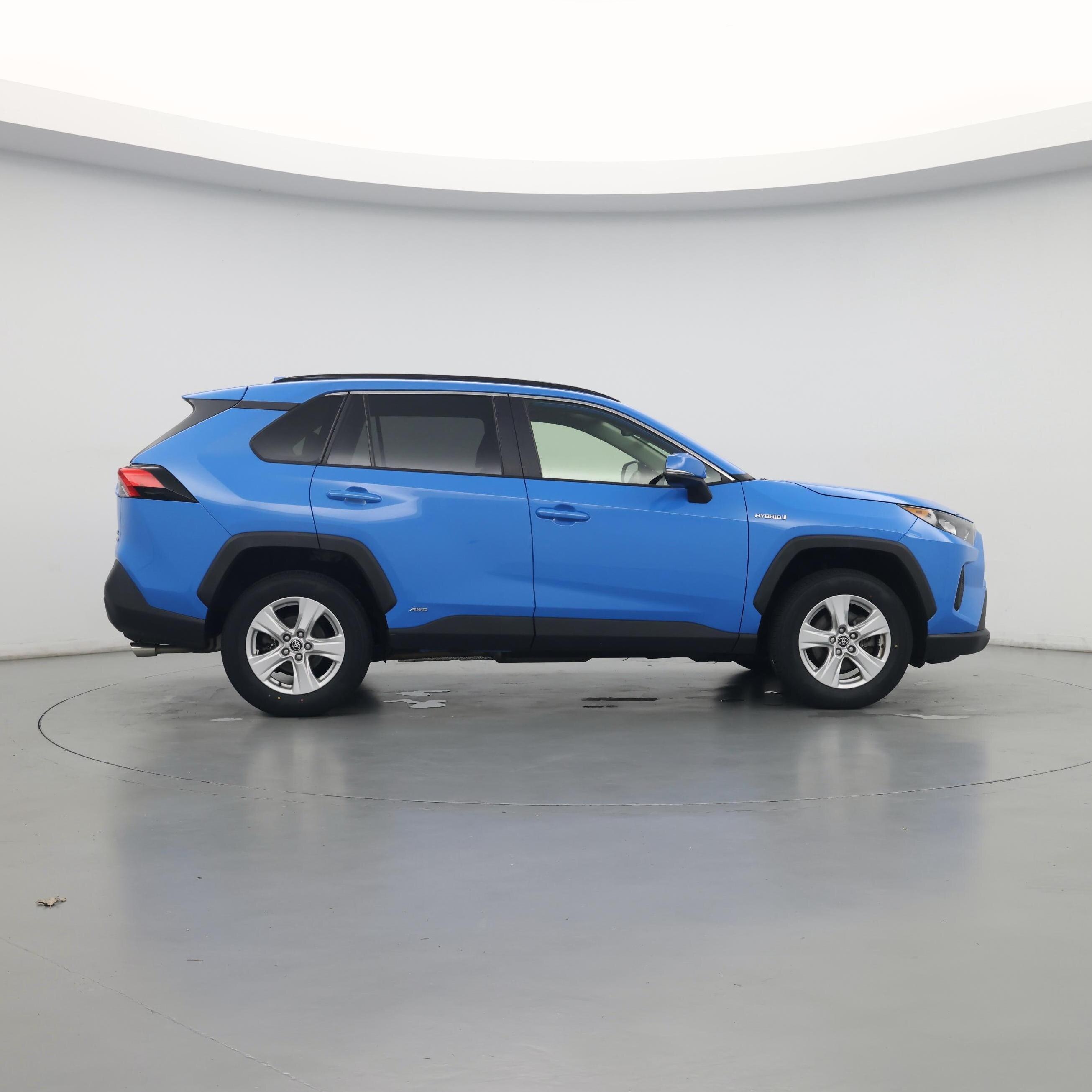 Thumbnail: 2020 Toyota RAV4 - 7