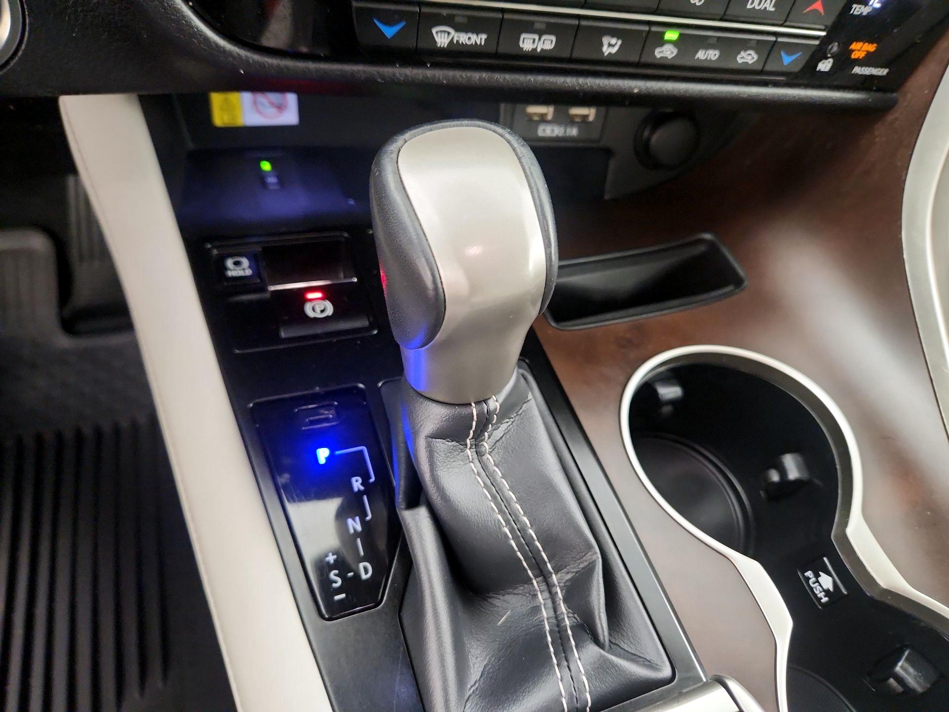 Thumbnail: 2021 Lexus RX - 15