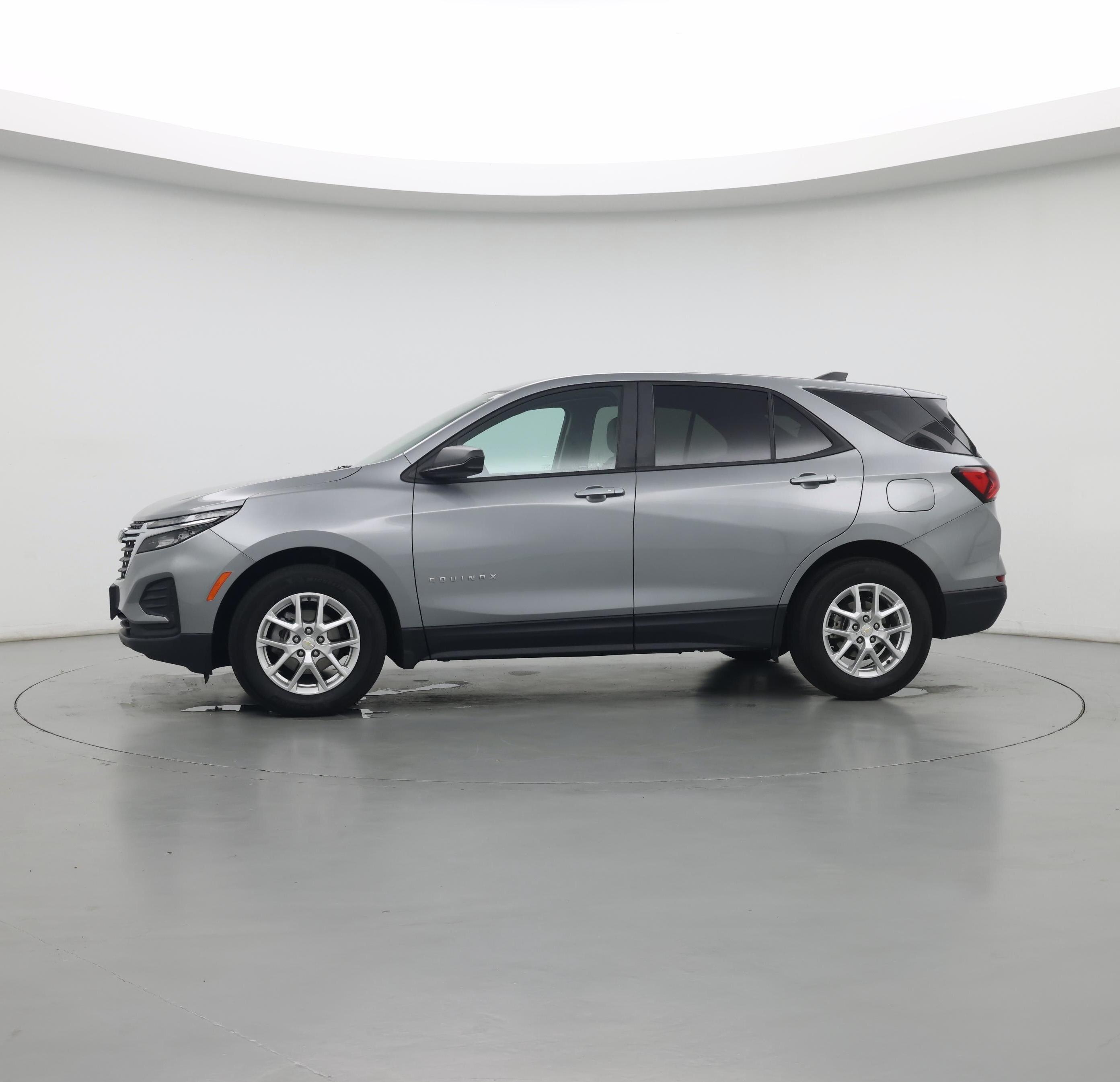 Thumbnail: 2023 Chevrolet Equinox - 3