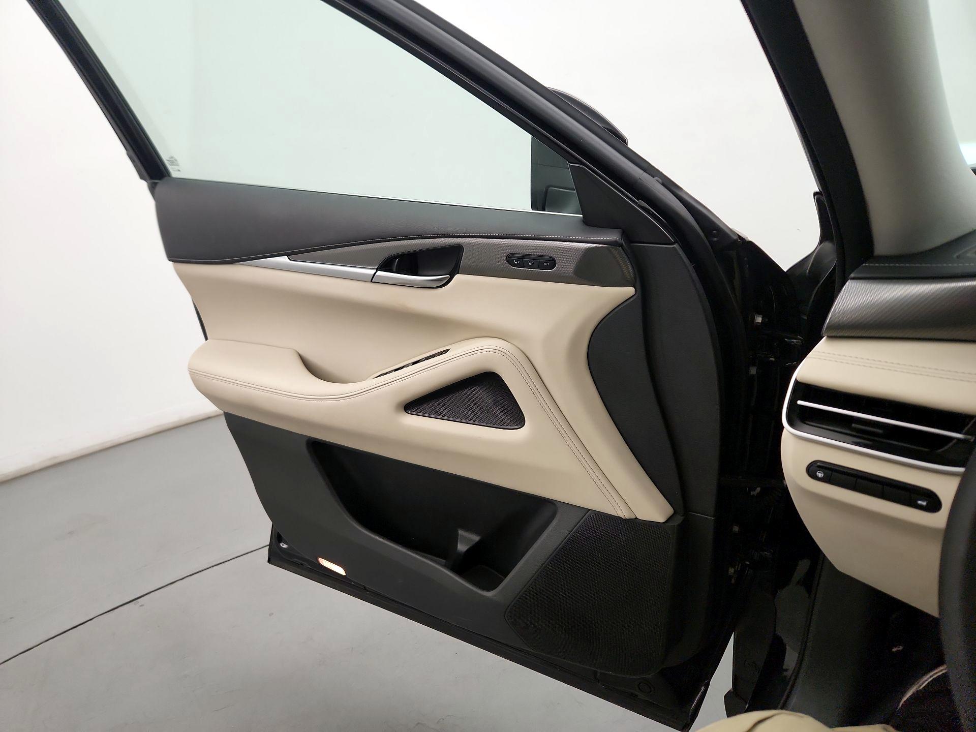 Thumbnail: 2023 INFINITI QX60 - 12