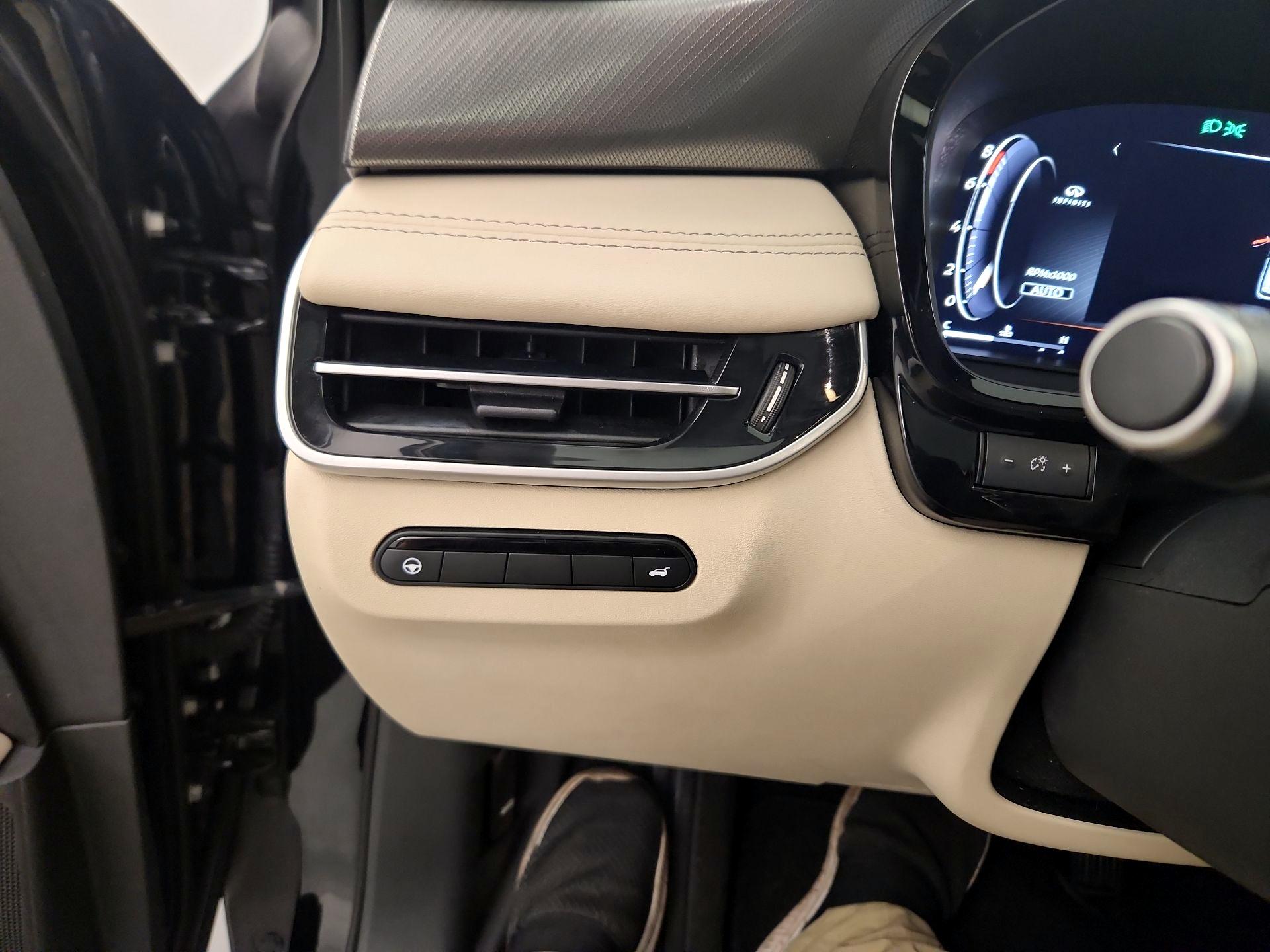Thumbnail: 2023 INFINITI QX60 - 13