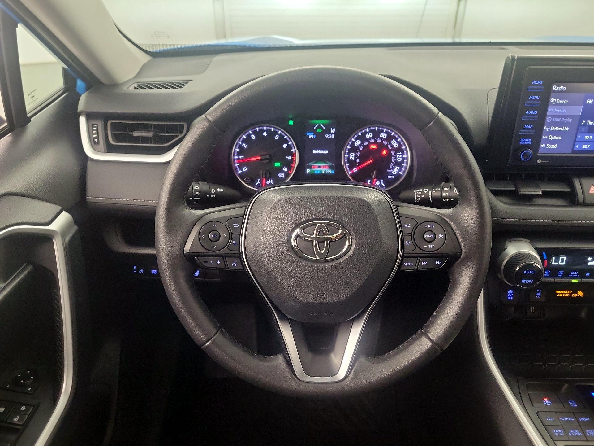 Thumbnail: 2021 Toyota RAV4 - 10