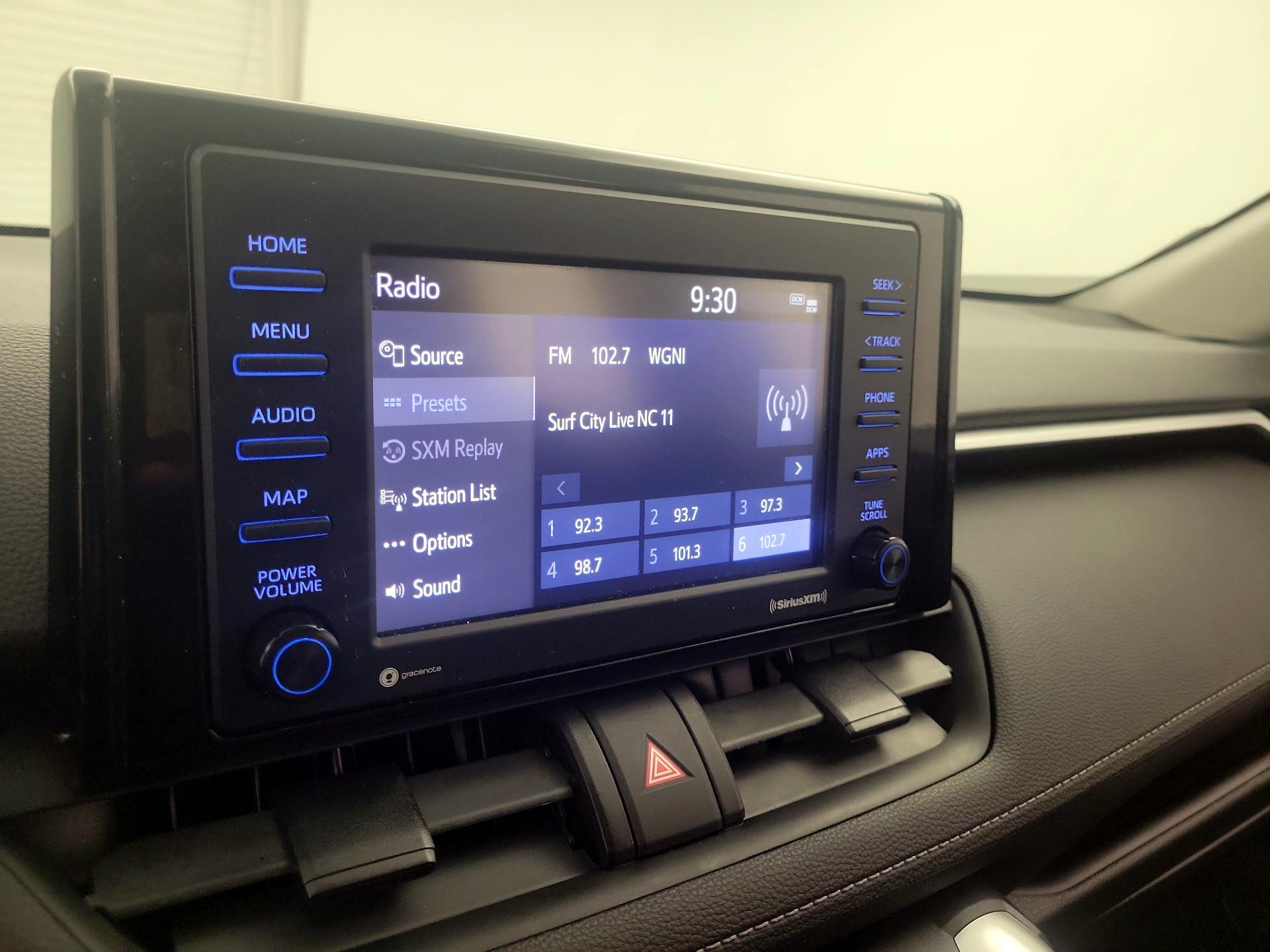 Thumbnail: 2021 Toyota RAV4 - 15