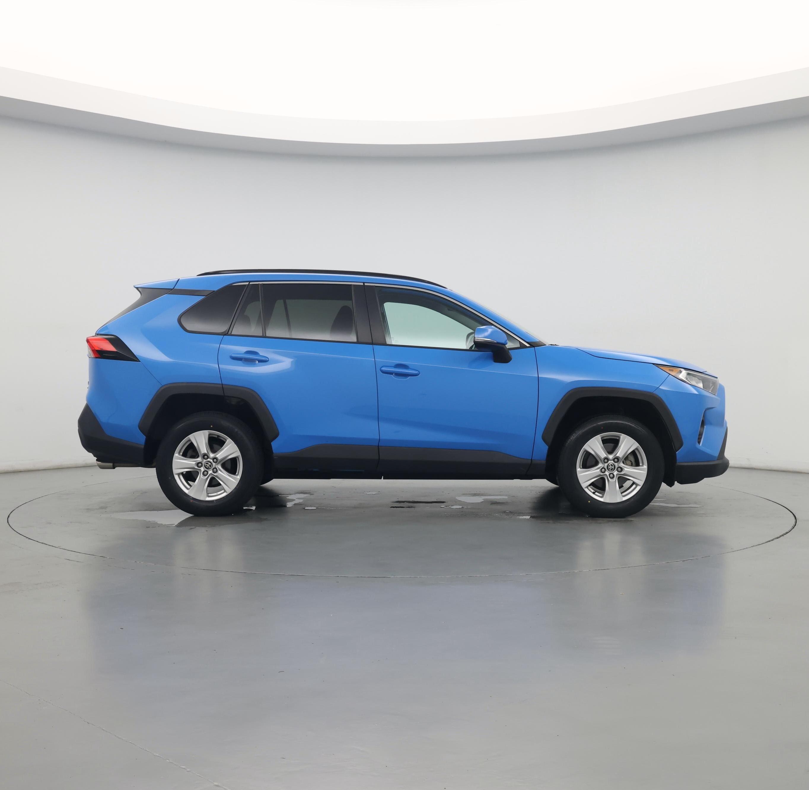 Thumbnail: 2021 Toyota RAV4 - 7