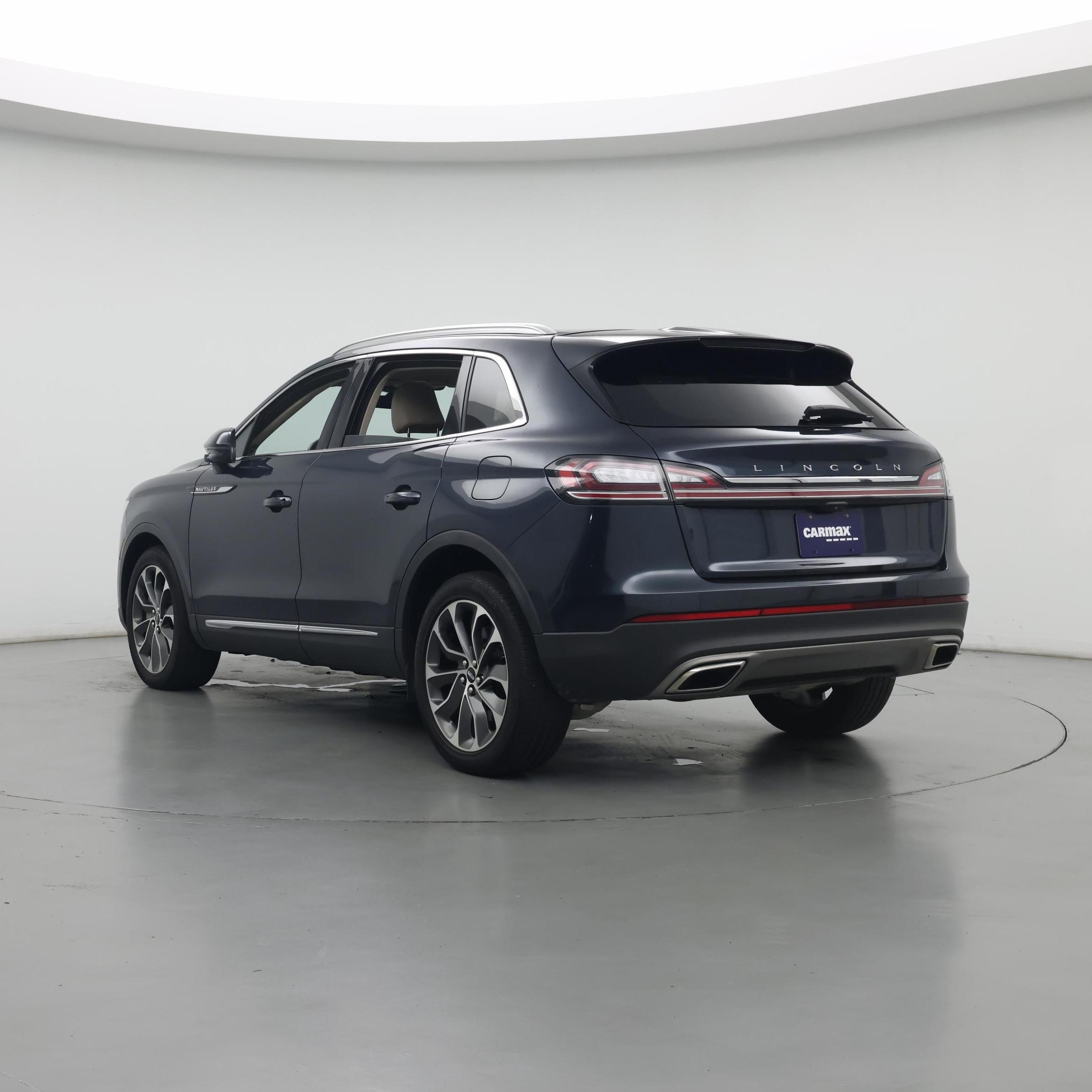Thumbnail: 2022 Lincoln Nautilus - 2