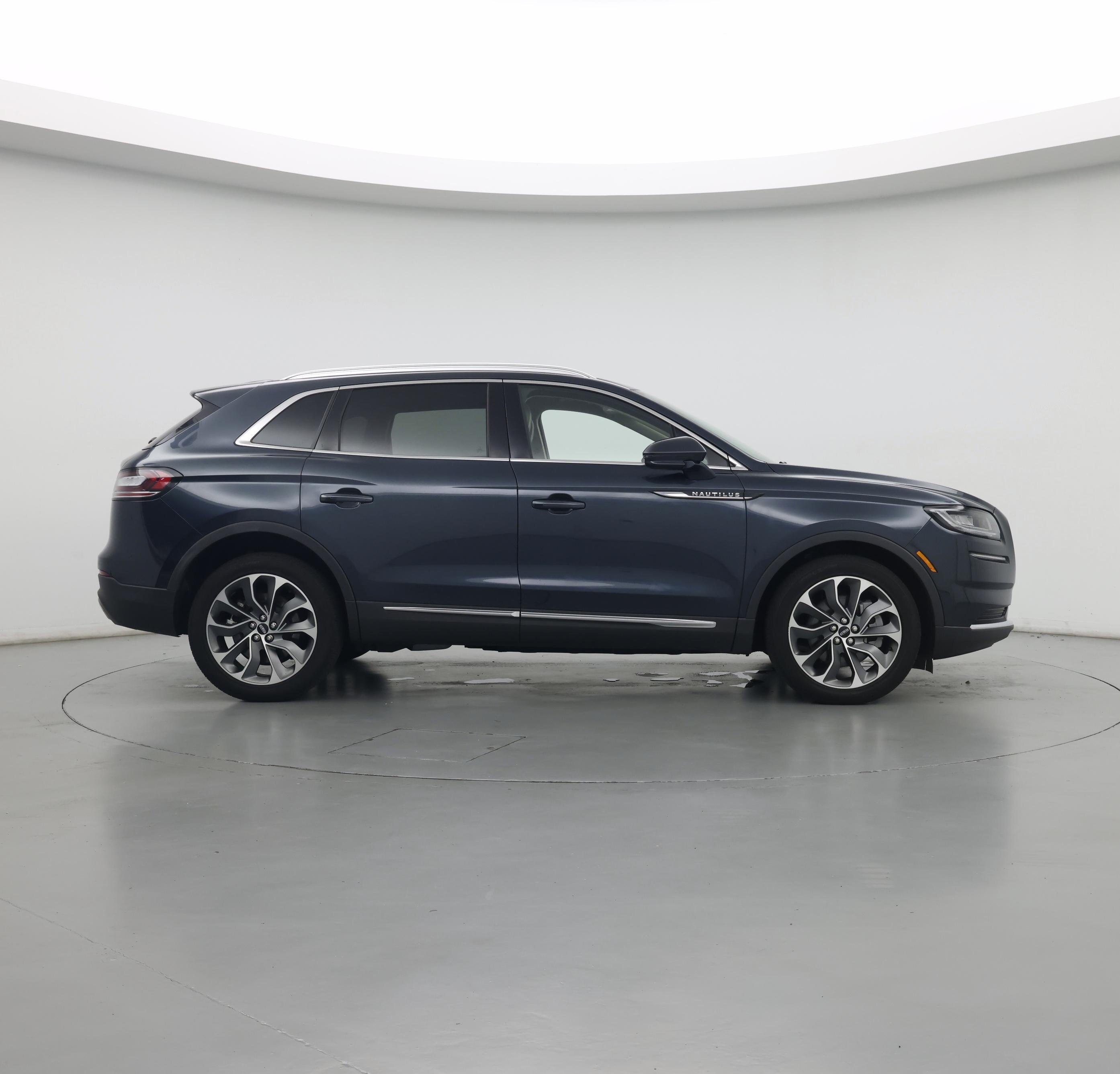Thumbnail: 2022 Lincoln Nautilus - 7