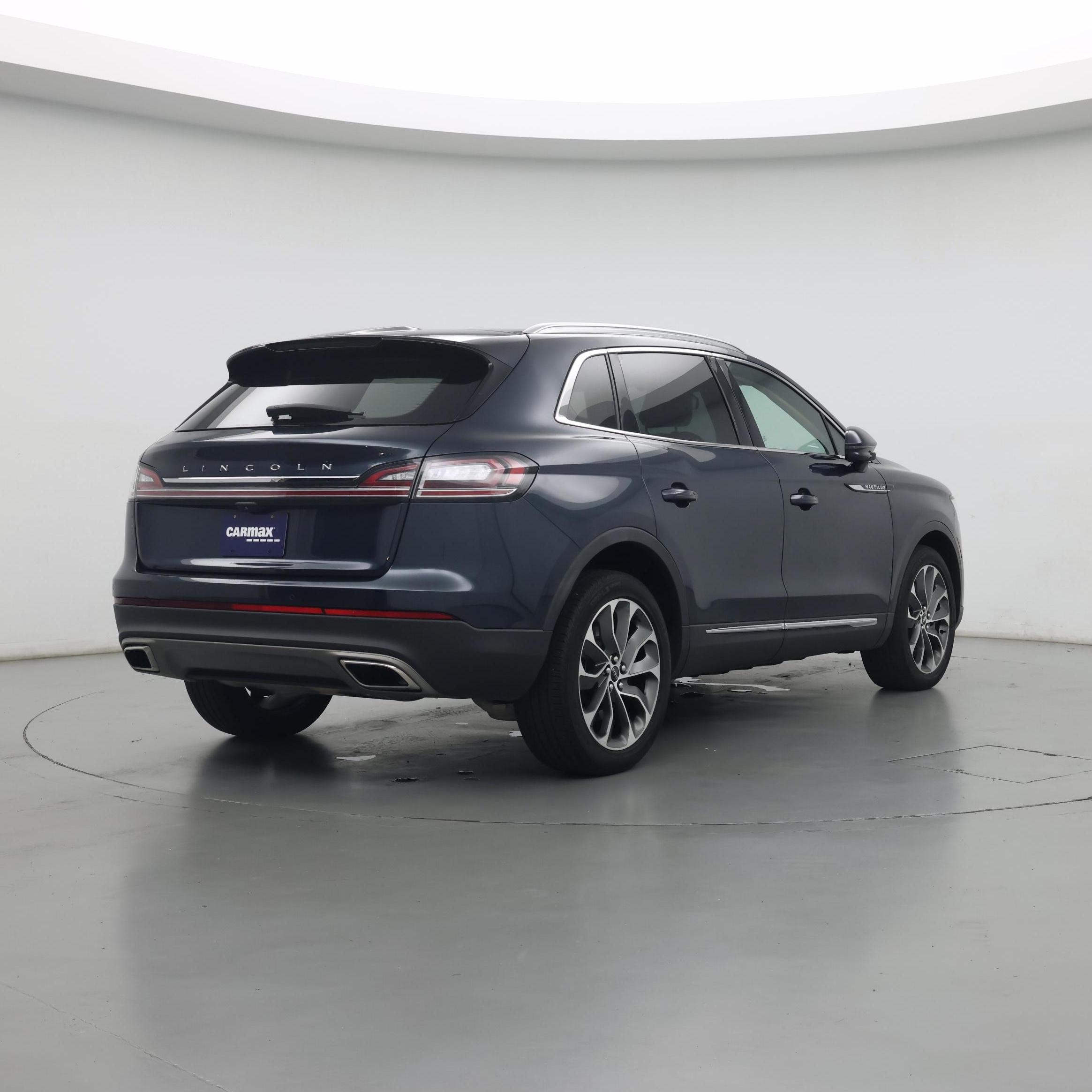 Thumbnail: 2022 Lincoln Nautilus - 8