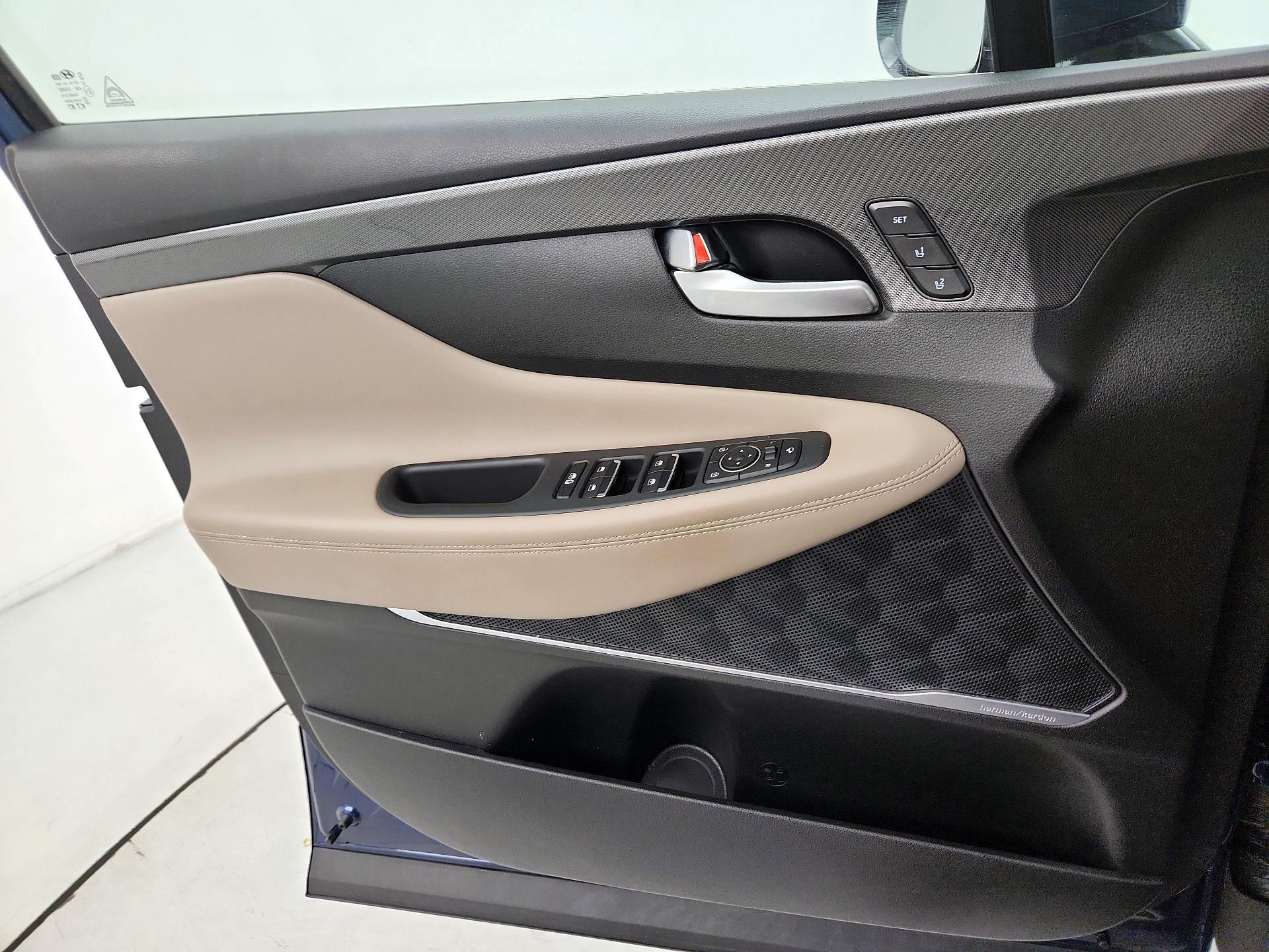 Thumbnail: 2023 Hyundai Santa Fe - 10