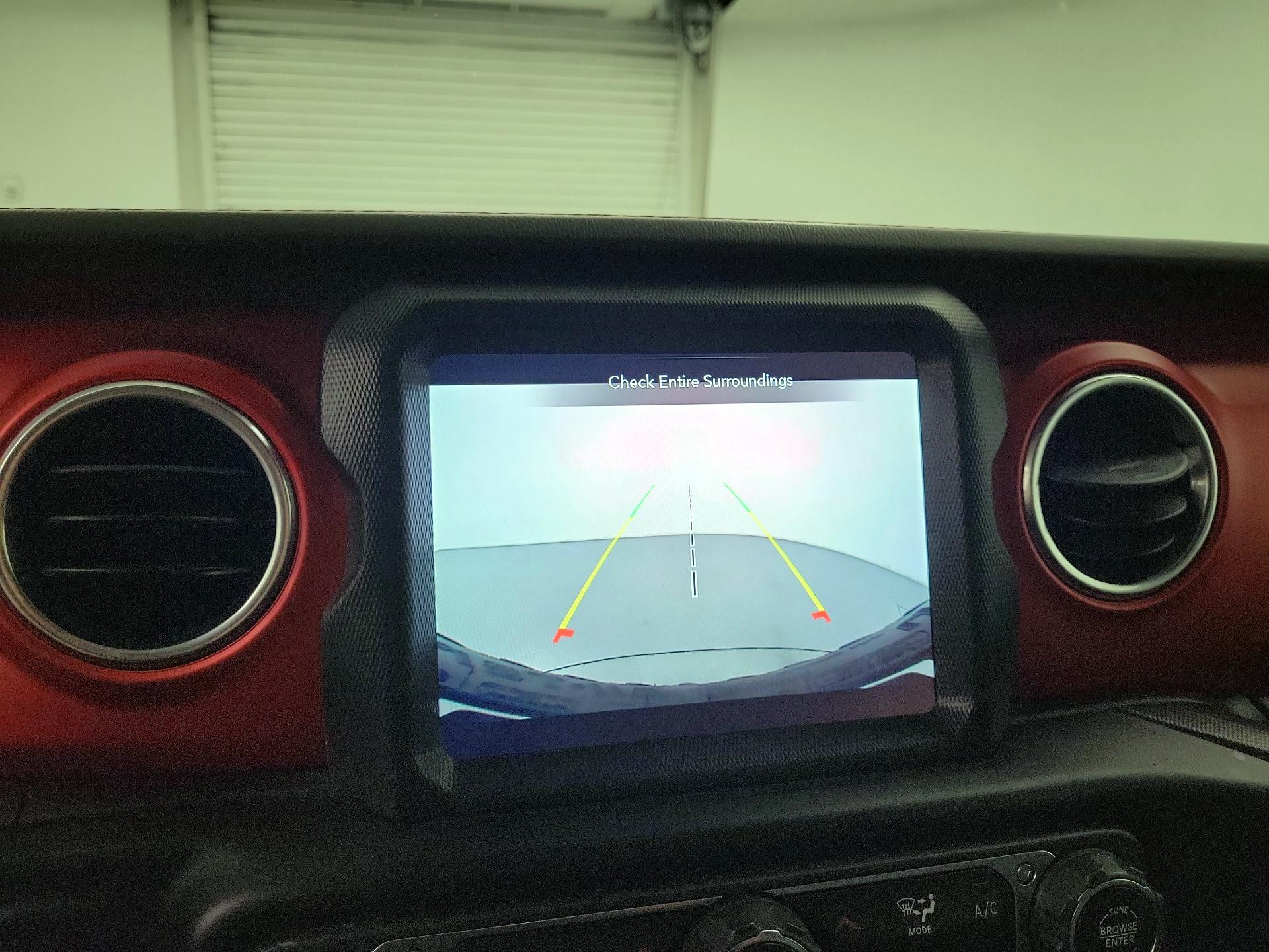 Thumbnail: 2021 Jeep Wrangler - 15
