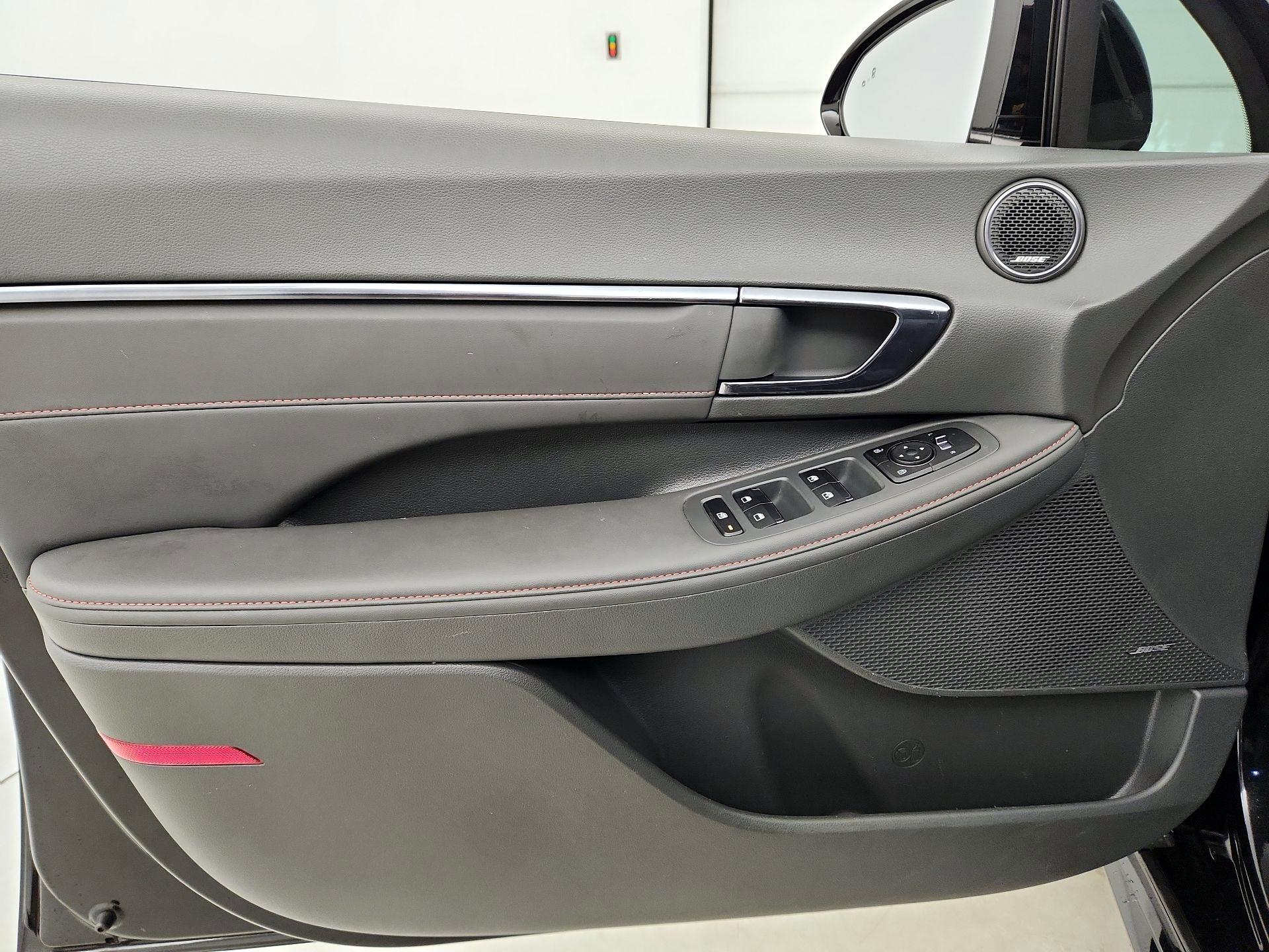 Thumbnail: 2022 Hyundai Sonata - 12