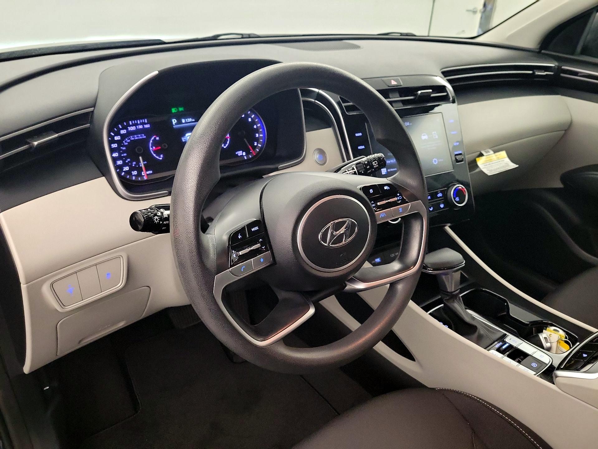 Thumbnail: 2022 Hyundai Tucson - 8