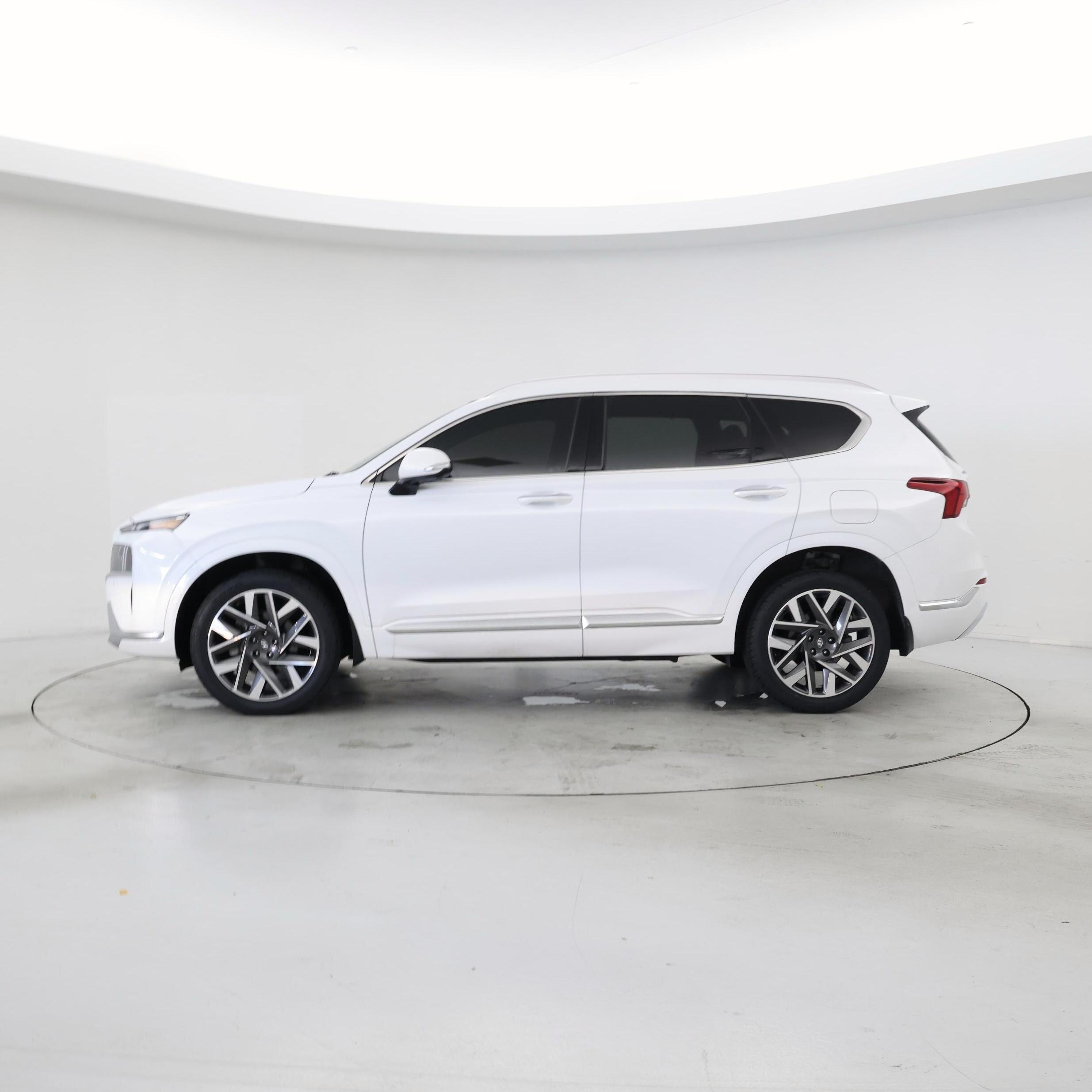 Thumbnail: 2022 Hyundai Santa Fe - 3