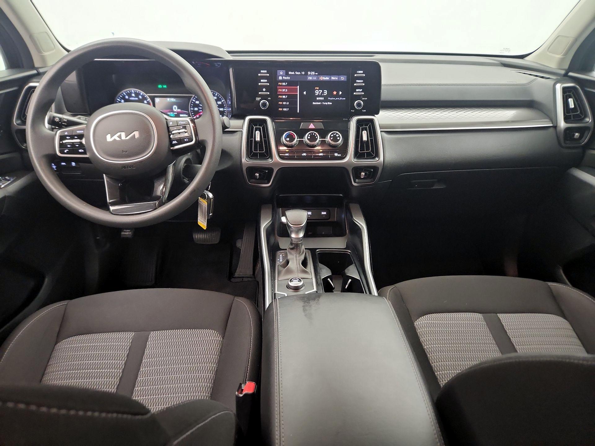Thumbnail: 2022 Kia Sorento - 9