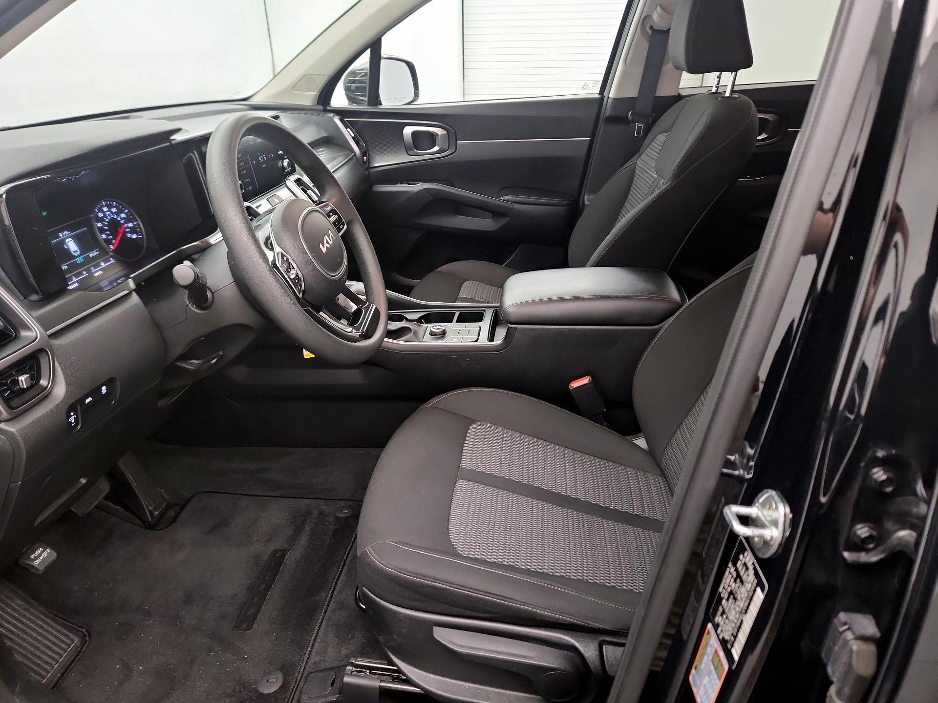 Thumbnail: 2022 Kia Sorento - 11