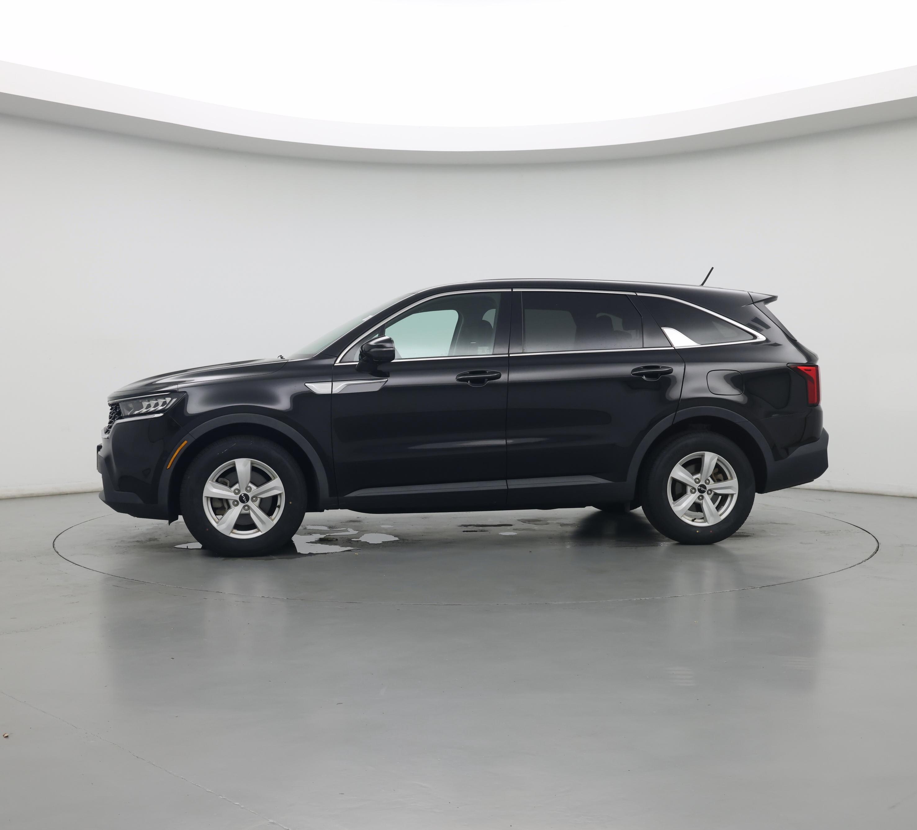 Thumbnail: 2022 Kia Sorento - 3