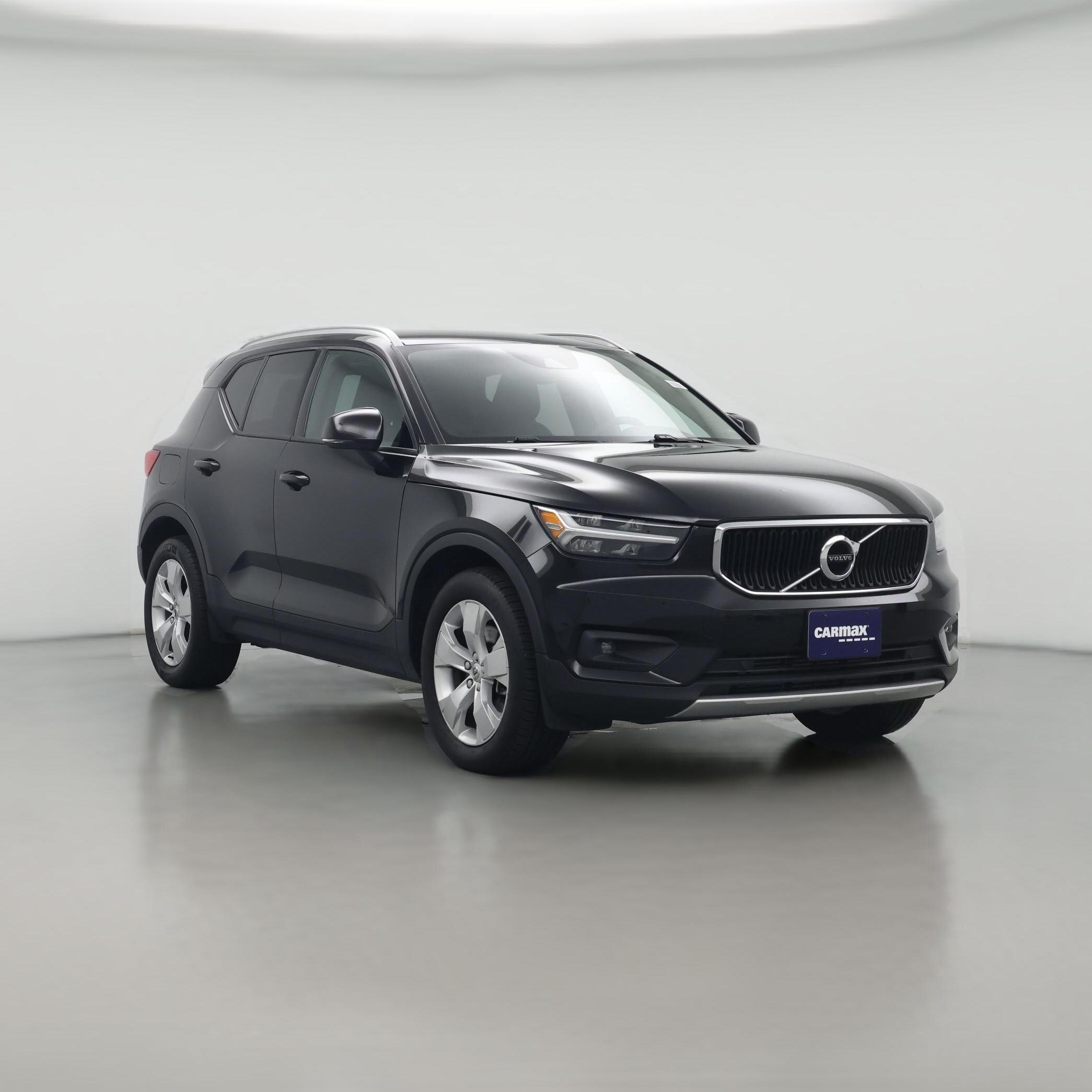 Thumbnail: 2022 Volvo XC40 - 1