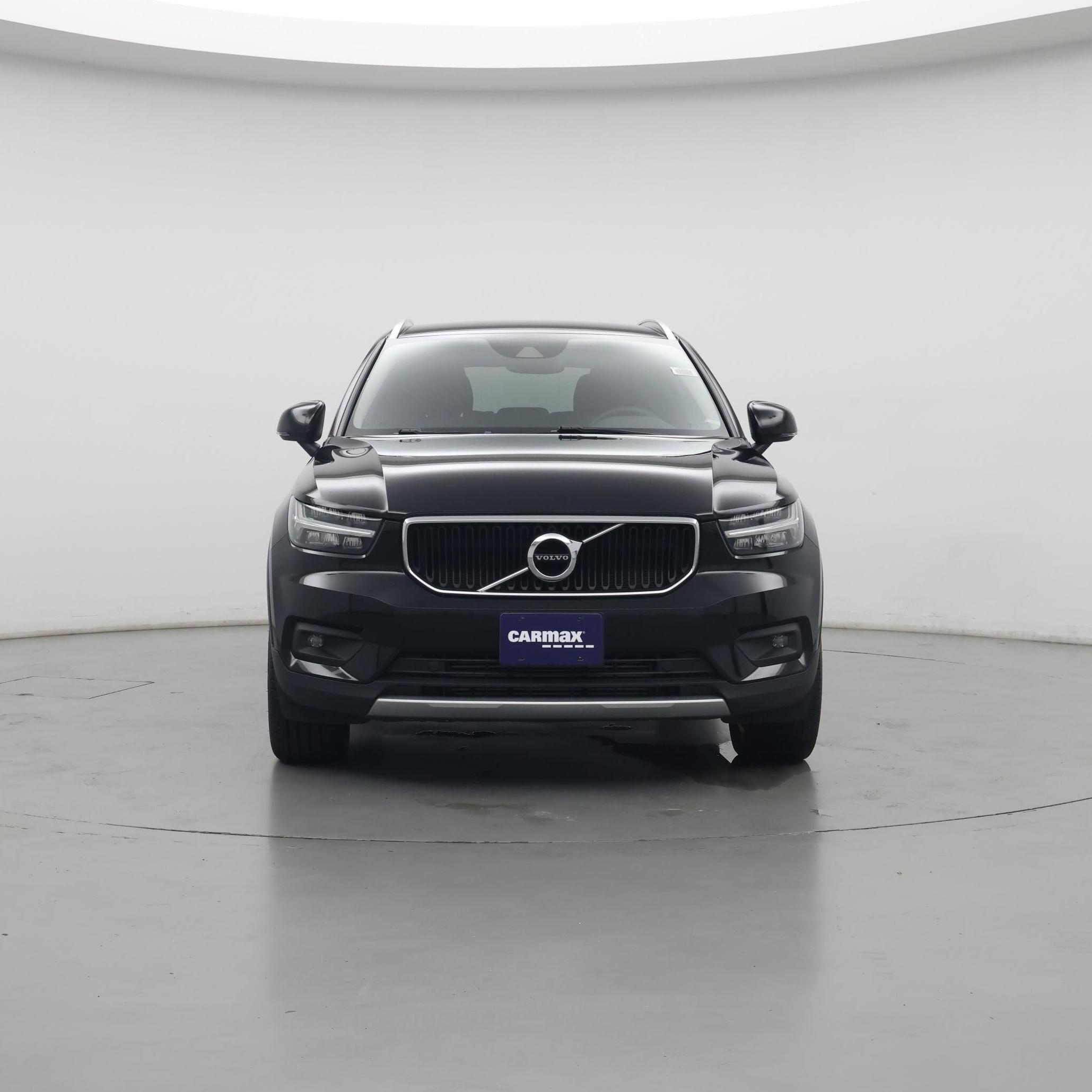 Thumbnail: 2022 Volvo XC40 - 5