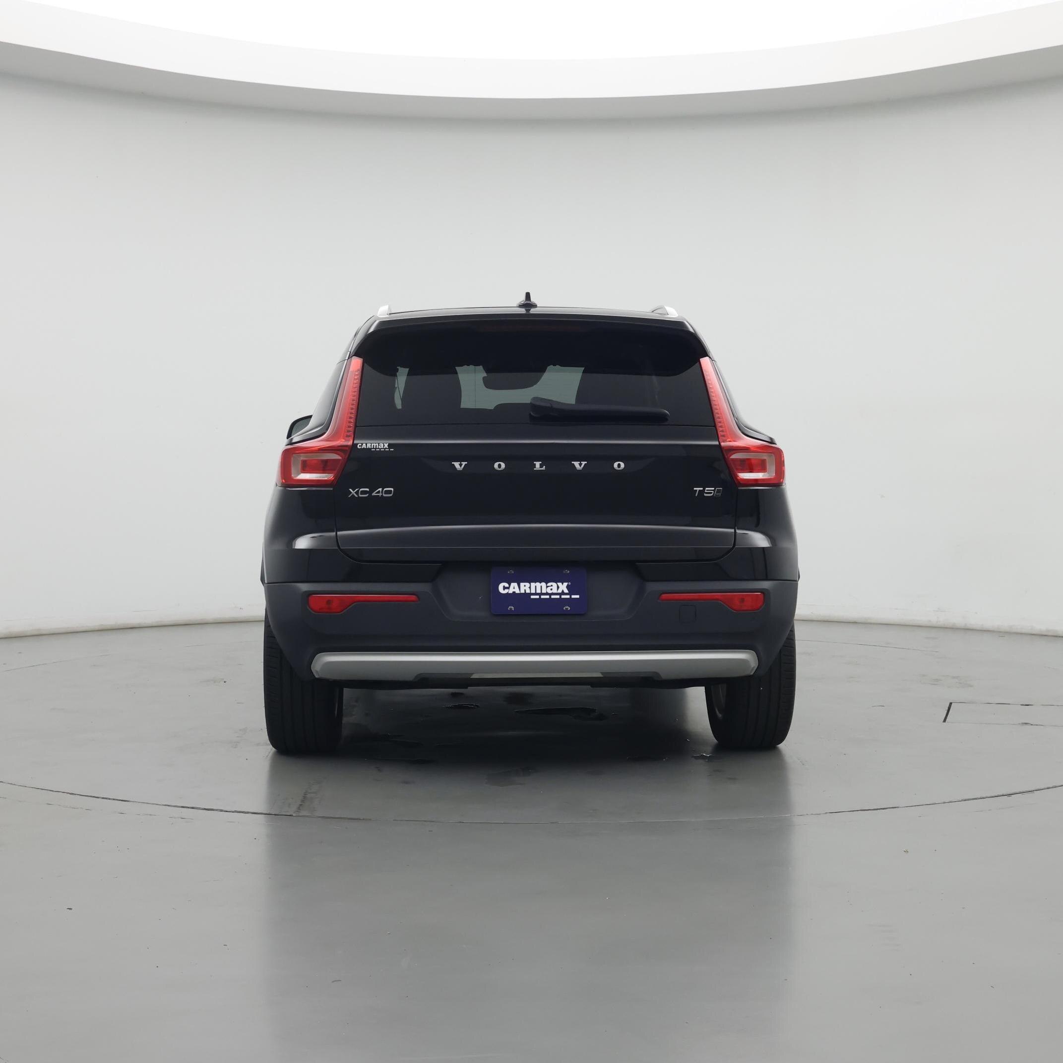 Thumbnail: 2022 Volvo XC40 - 6