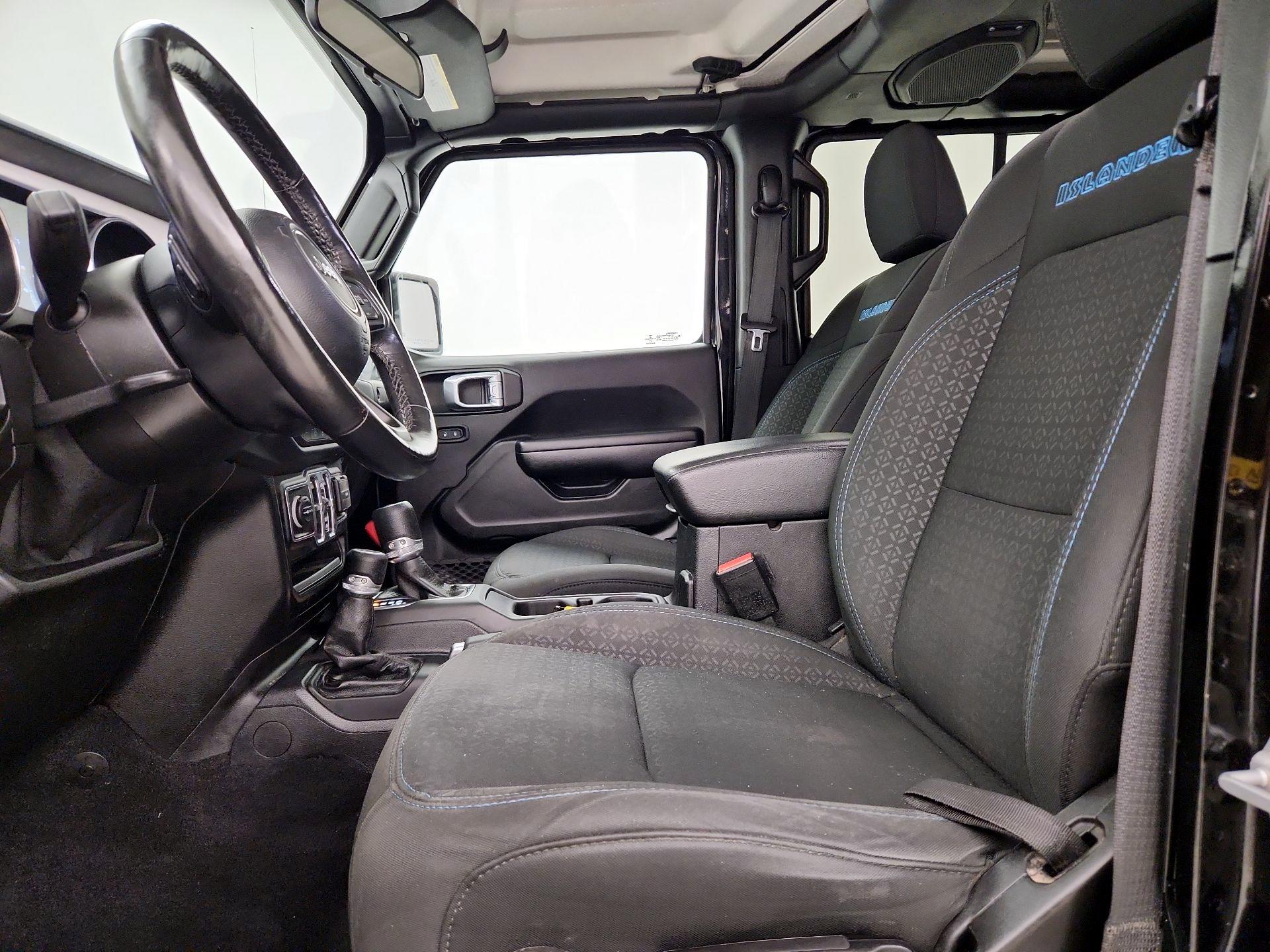 Thumbnail: 2021 Jeep Wrangler - 11