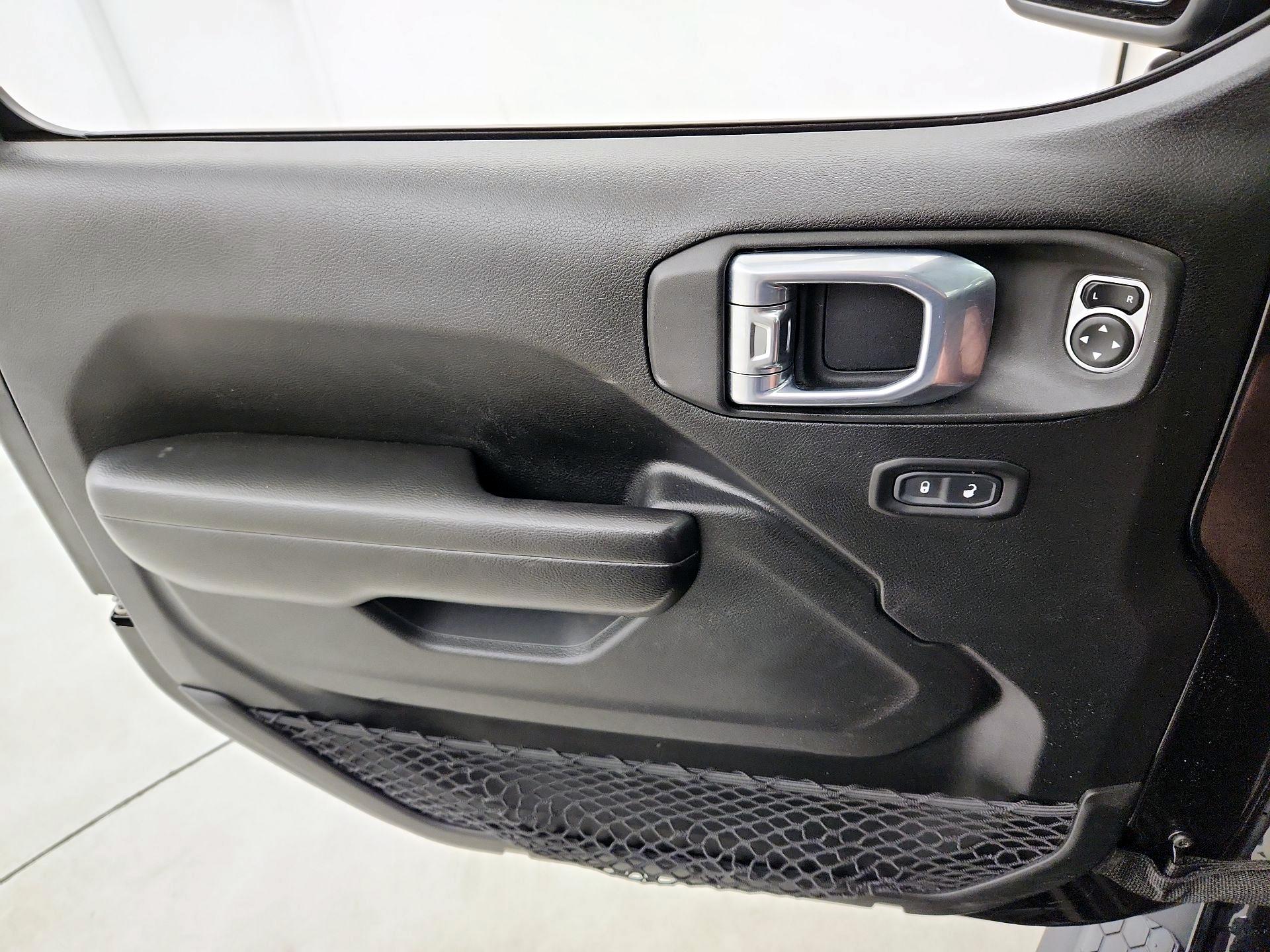 Thumbnail: 2021 Jeep Wrangler - 12