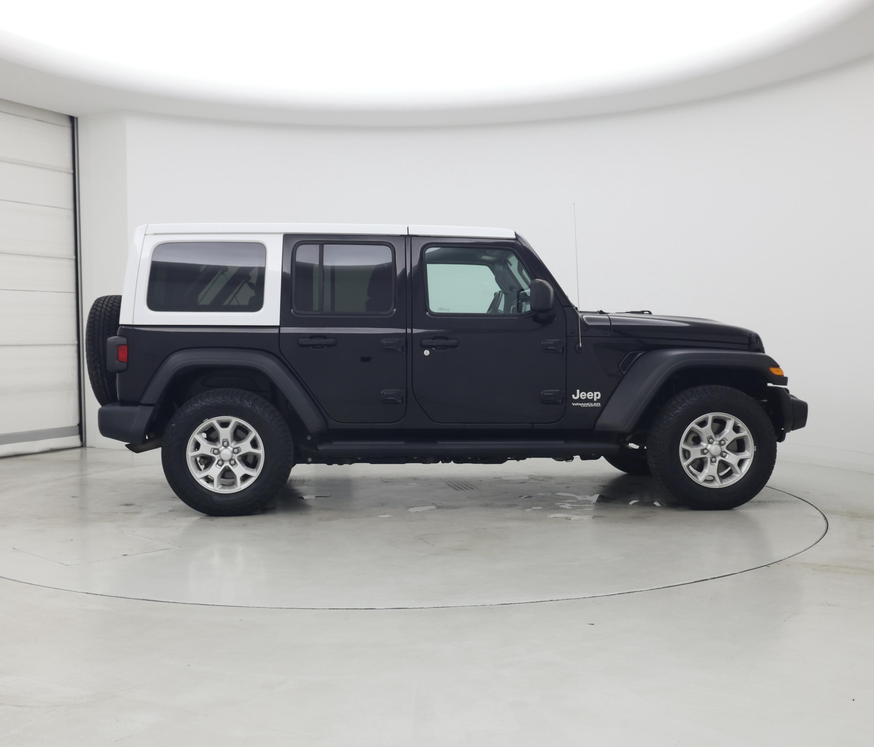 Thumbnail: 2021 Jeep Wrangler - 7
