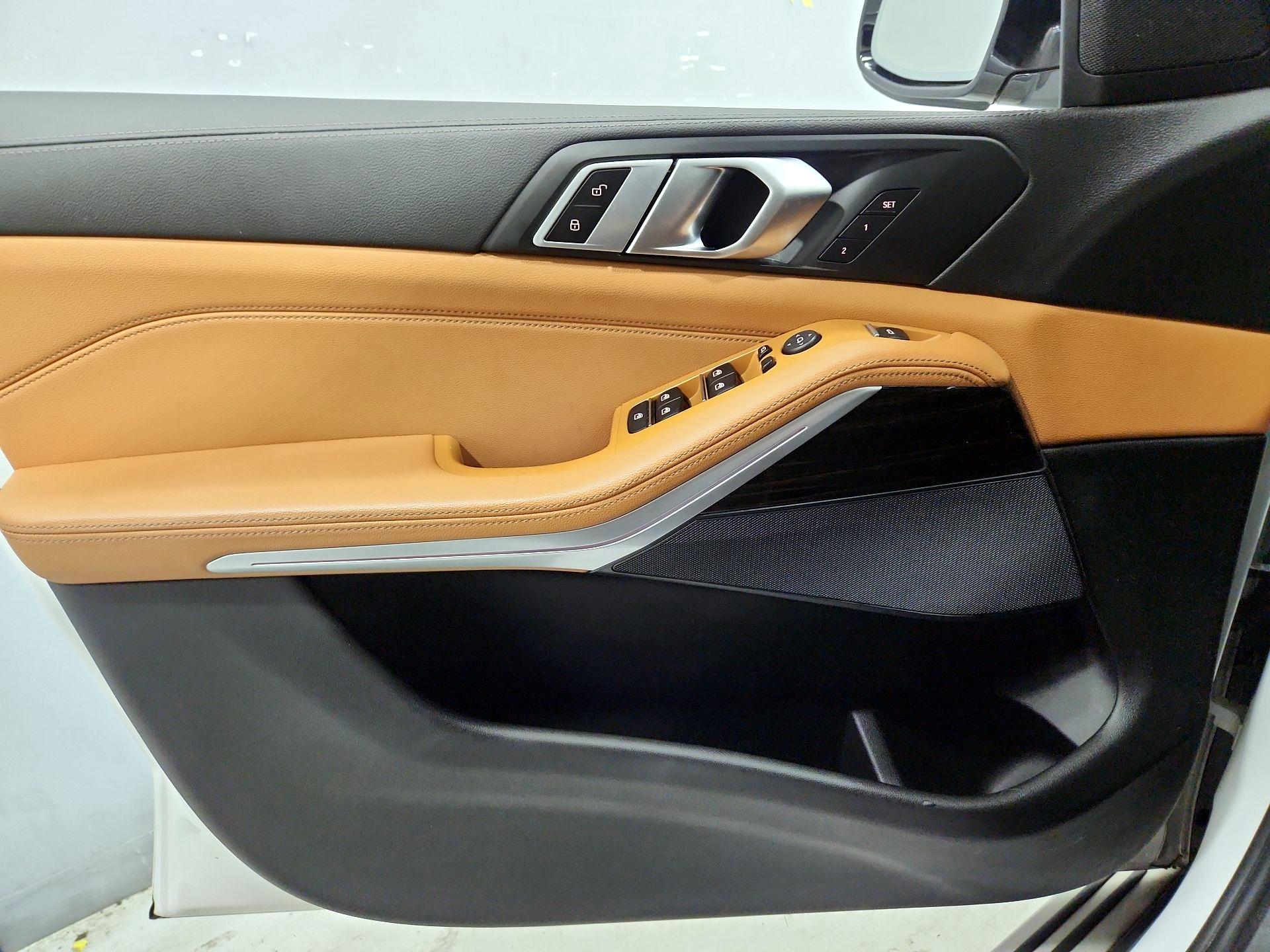 Thumbnail: 2021 BMW X5 - 12