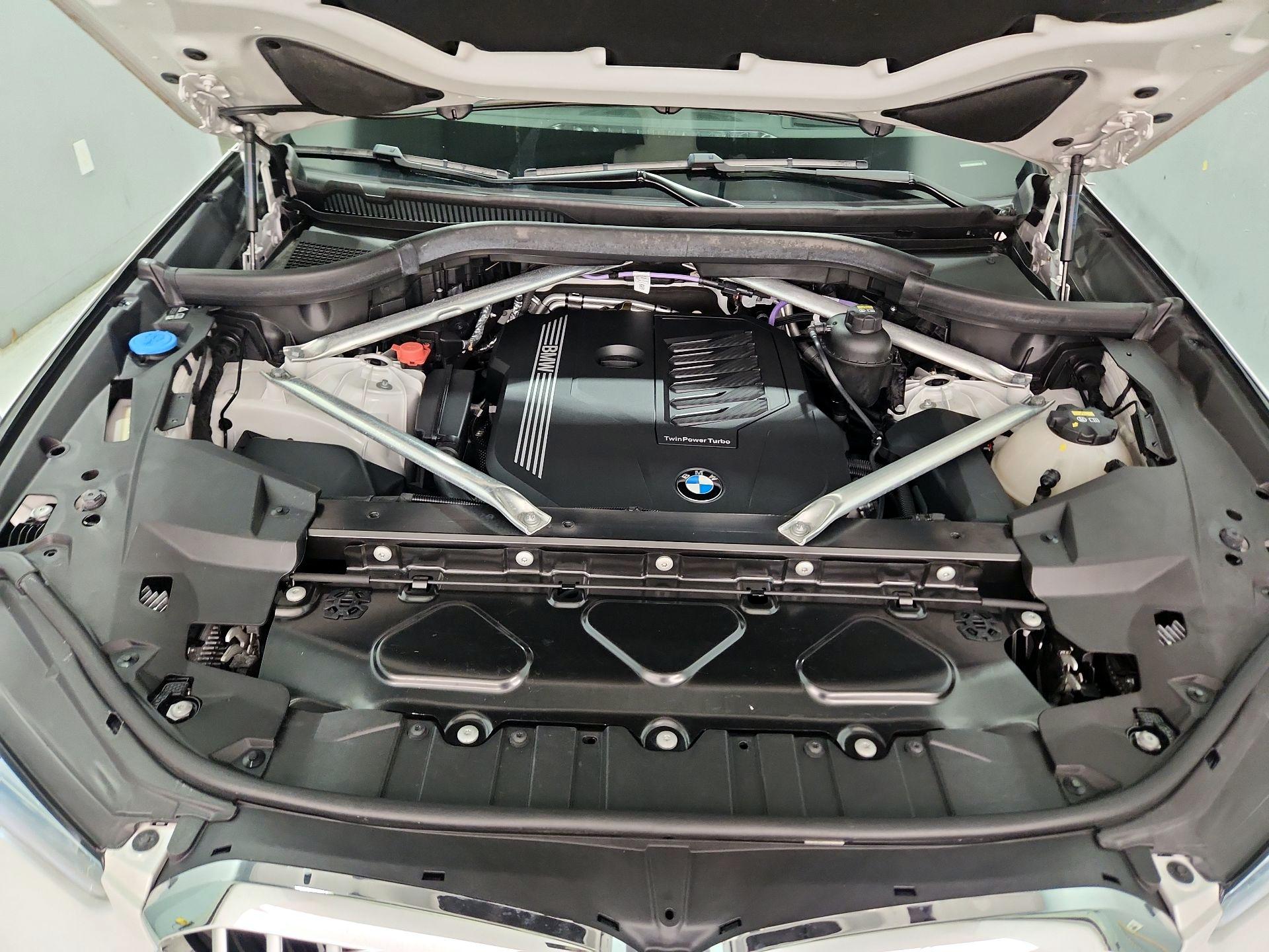 Thumbnail: 2021 BMW X5 - 20