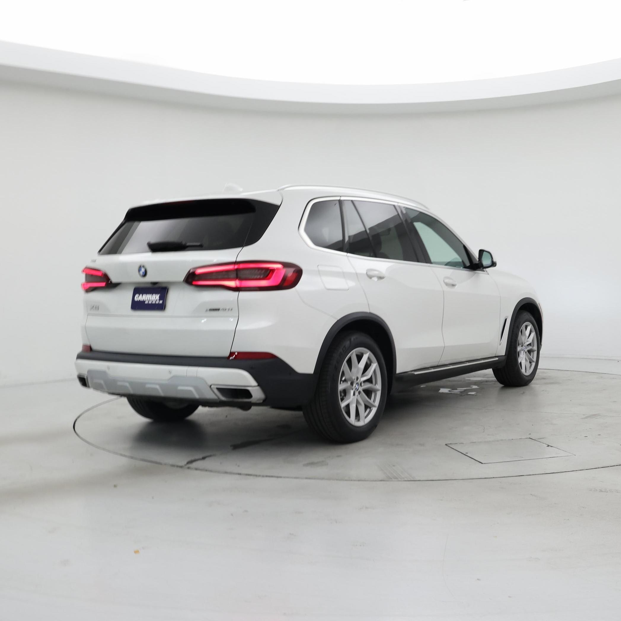 Thumbnail: 2021 BMW X5 - 8