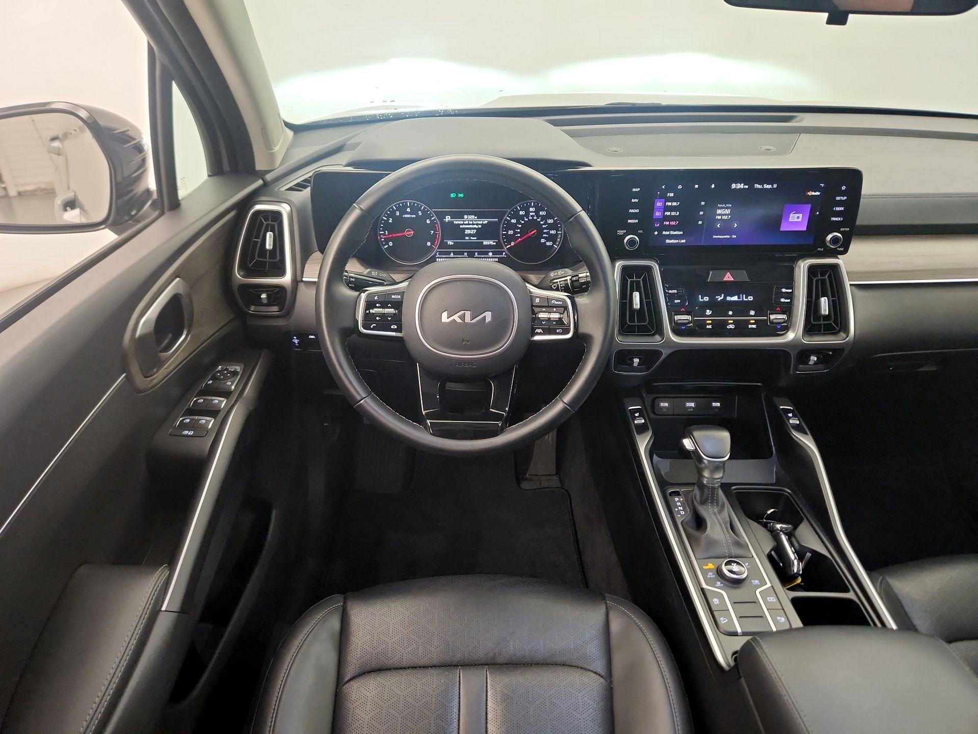 Thumbnail: 2022 Kia Sorento - 10